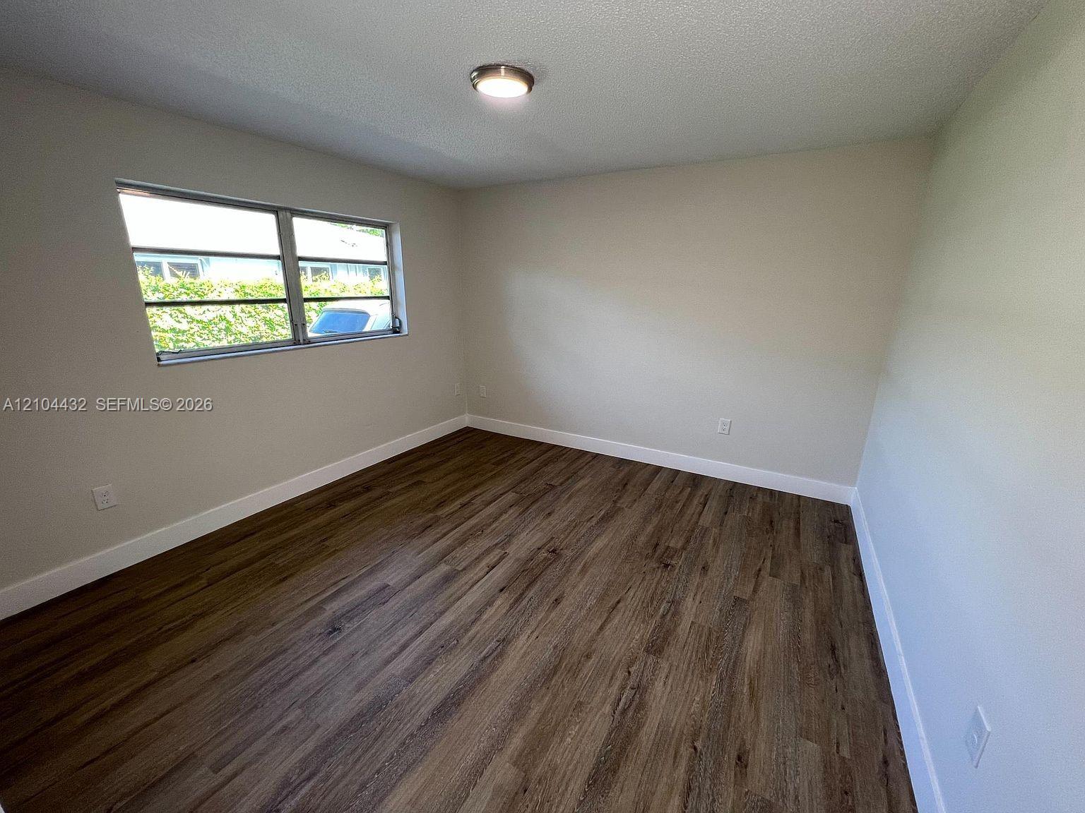 Ver detalles / 2381 sq. ft. $ 2026-10-10 0 foto