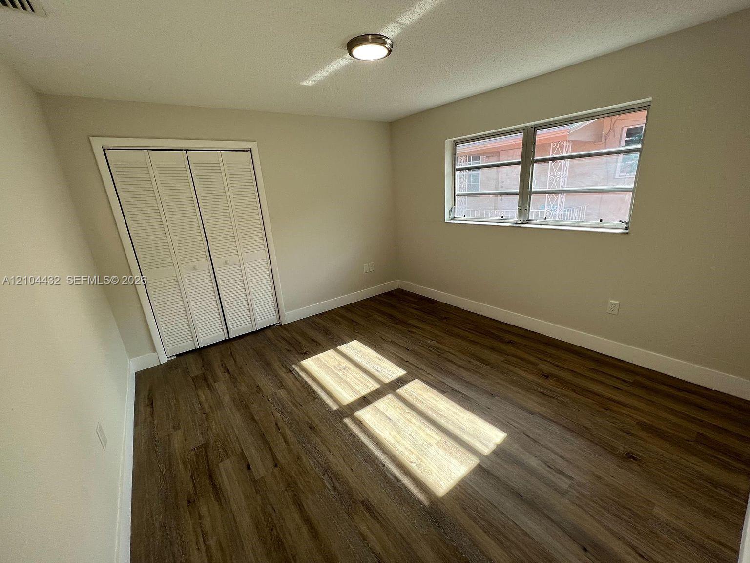 Ver detalles / 2381 sq. ft. $ 2026-10-10 0 foto