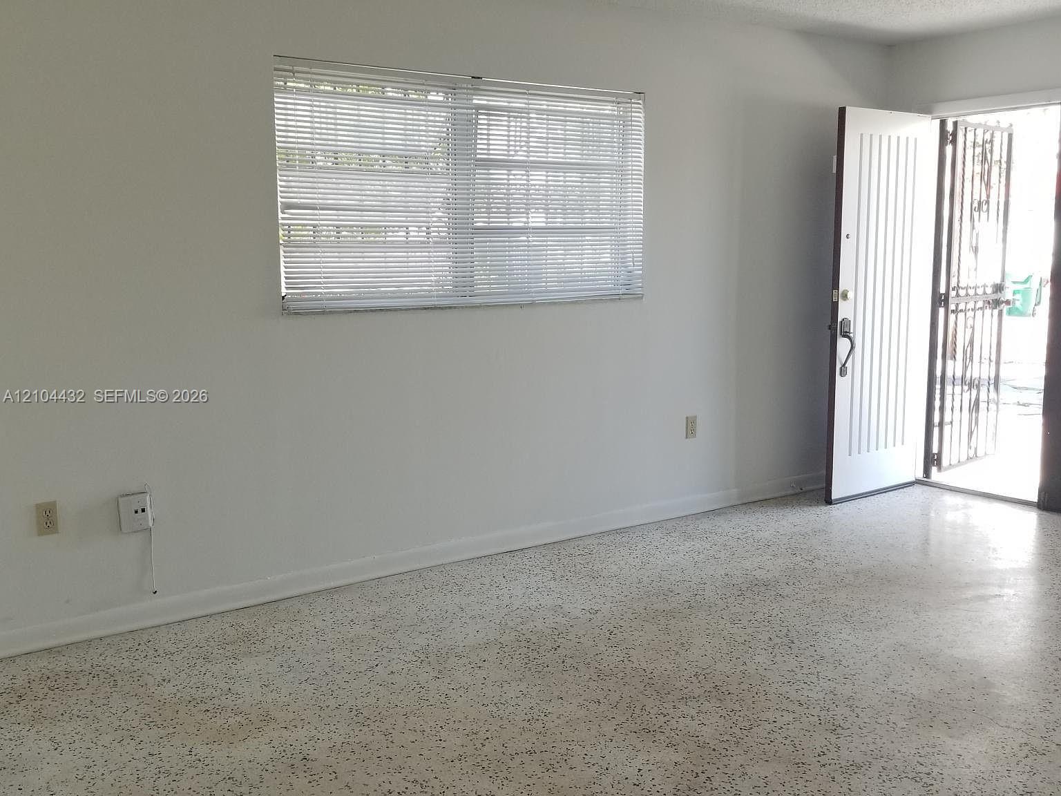 Ver detalles / 2381 sq. ft. $ 2026-10-10 0 foto