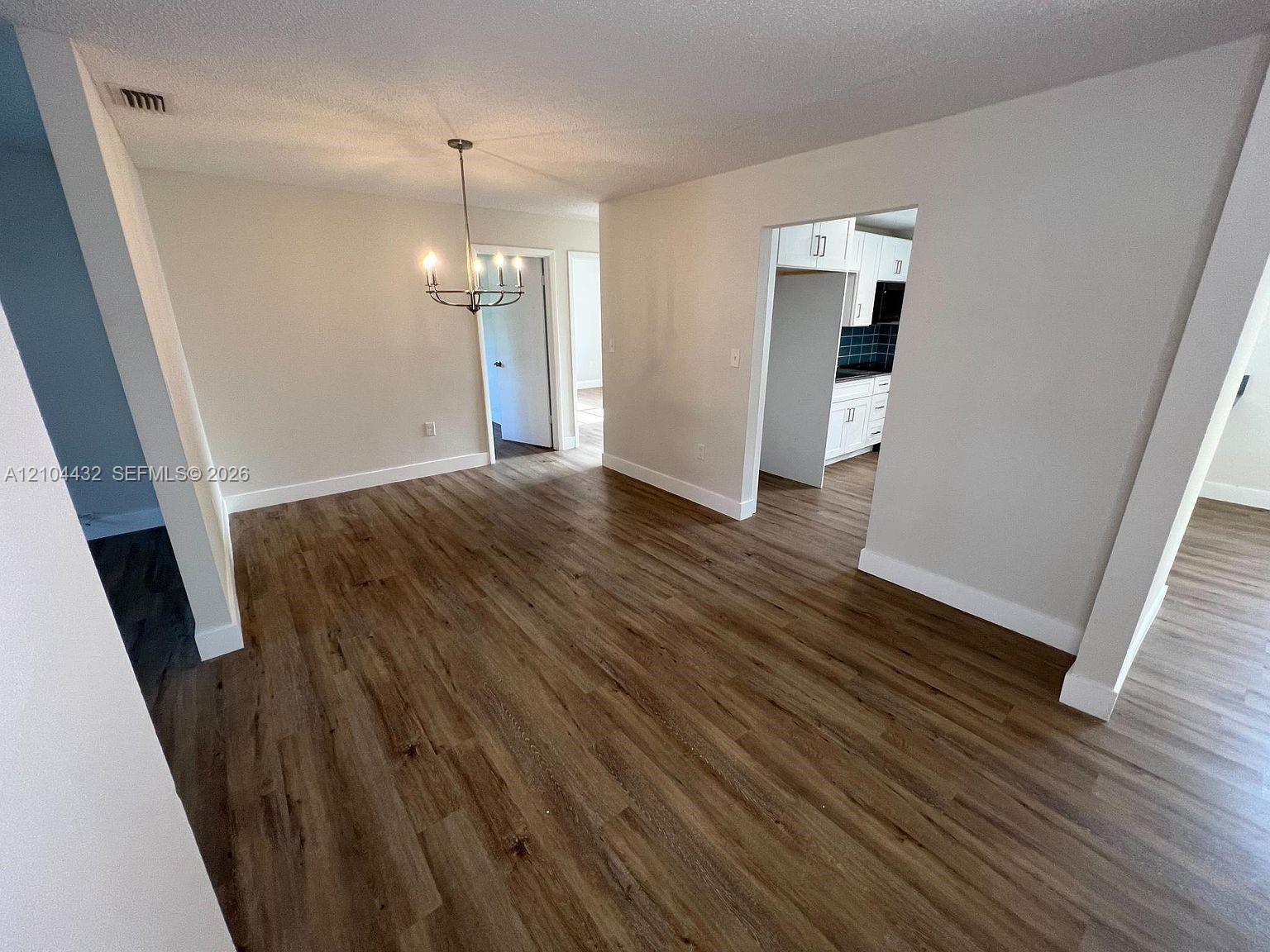 Ver detalles / 2381 sq. ft. $ 2026-10-10 0 foto
