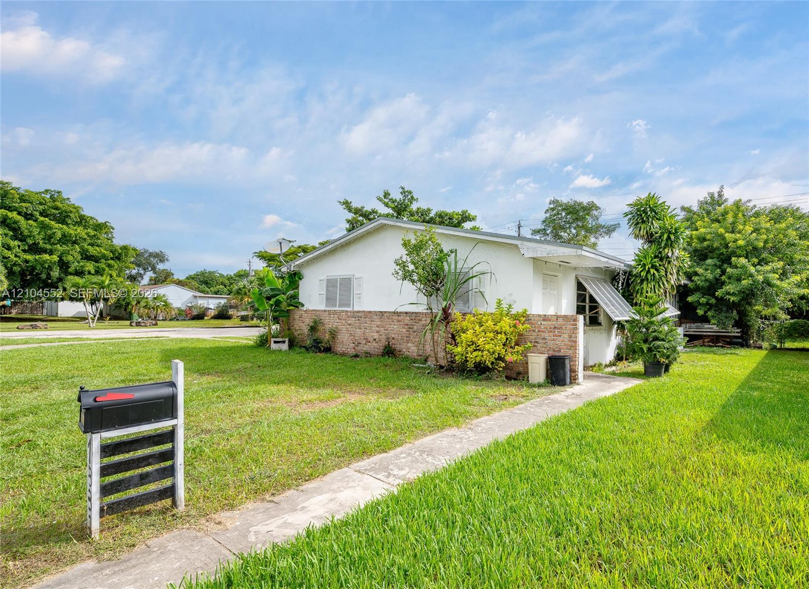 Ver detalles / 2012 sq. ft. $ 2026-10-10 0 foto