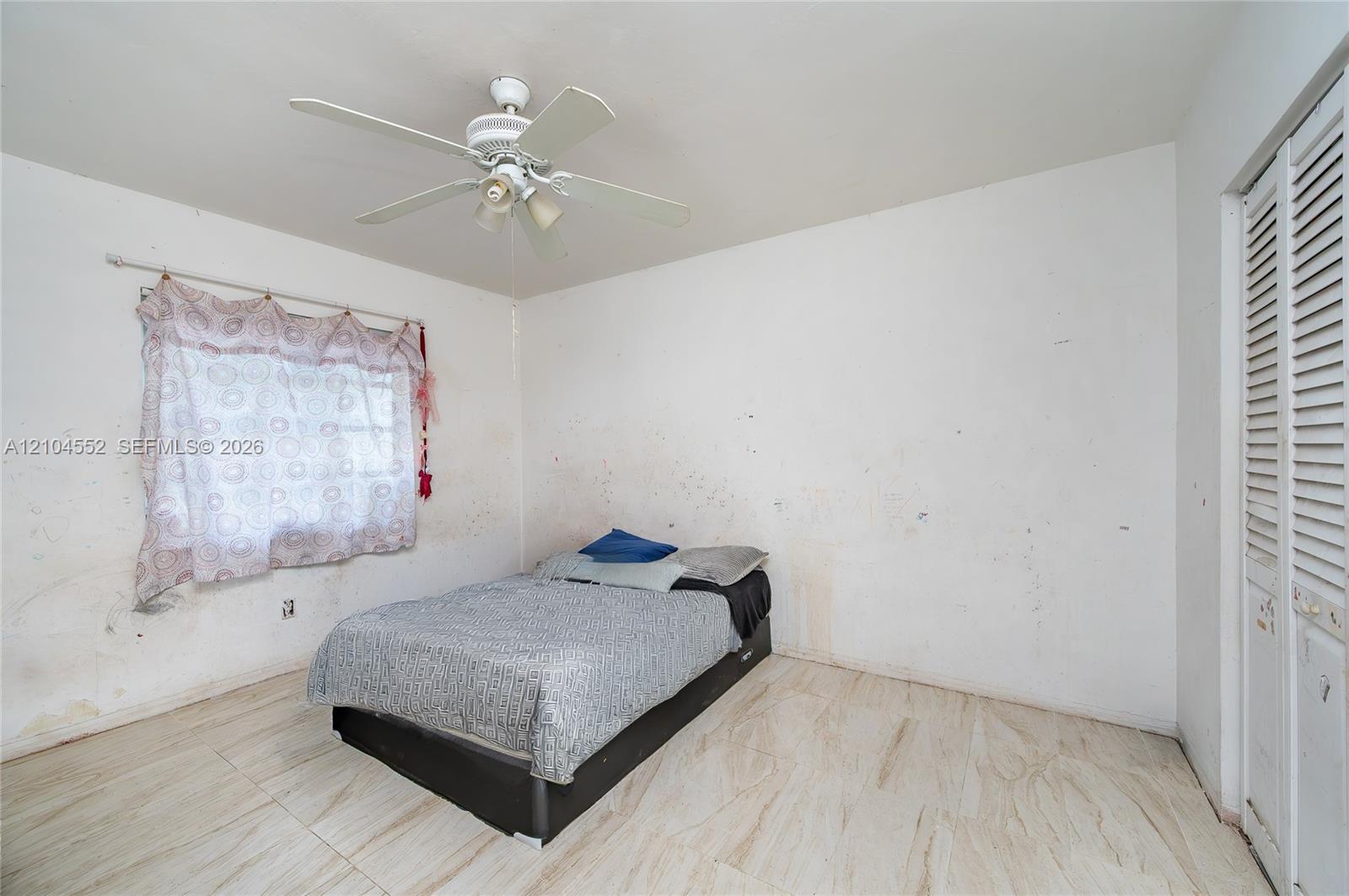 Ver detalles / 2012 sq. ft. $ 2026-10-10 0 foto