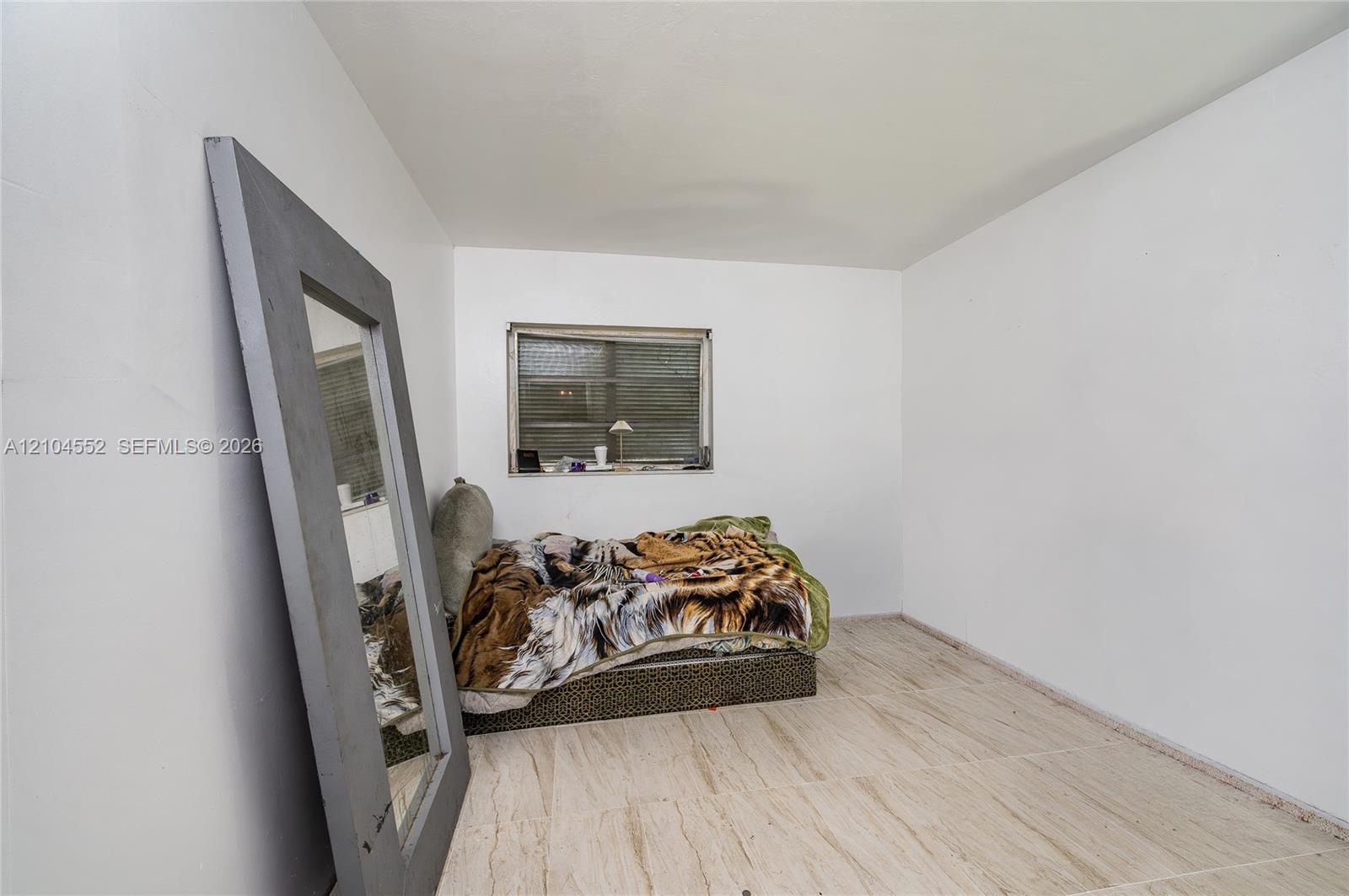 Ver detalles / 2012 sq. ft. $ 2026-10-10 0 foto