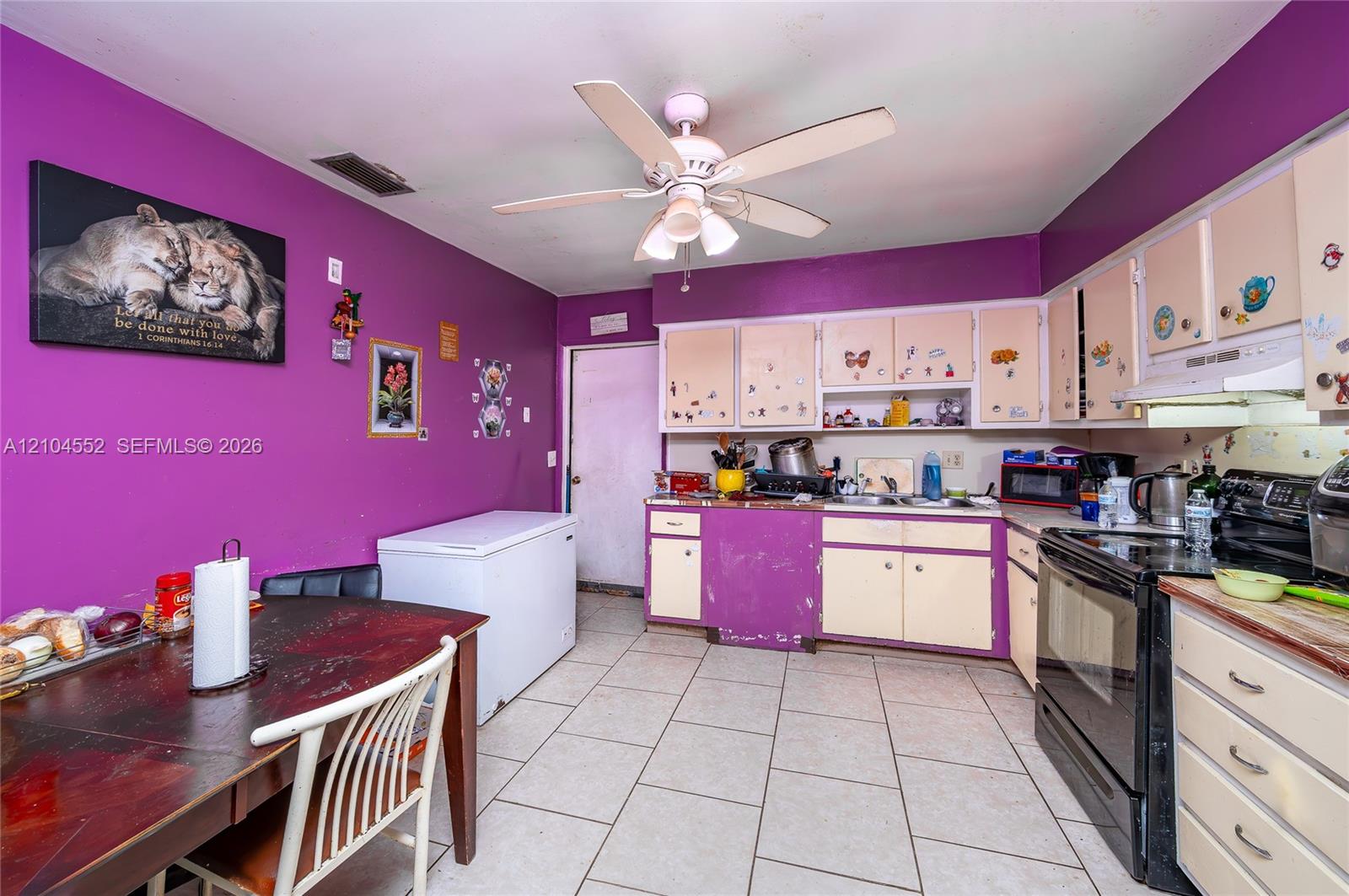 Ver detalles / 2012 sq. ft. $ 2026-10-10 0 foto