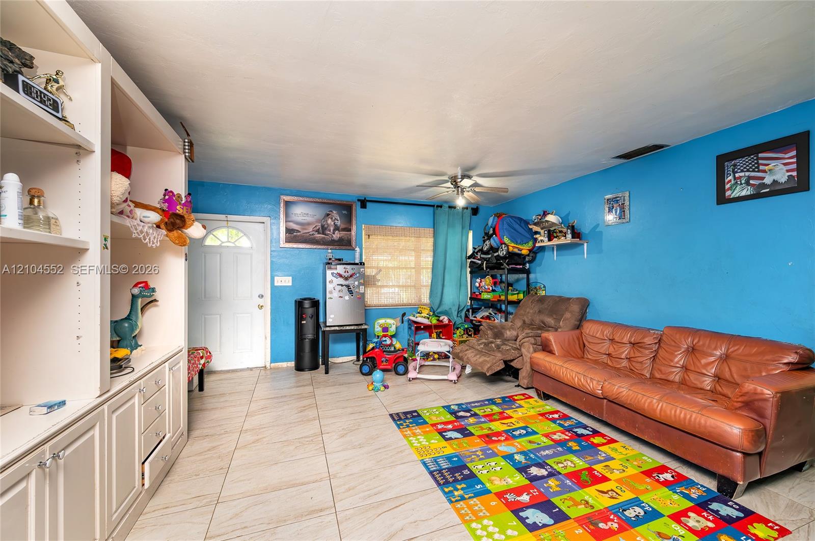 Ver detalles / 2012 sq. ft. $ 2026-10-10 0 foto