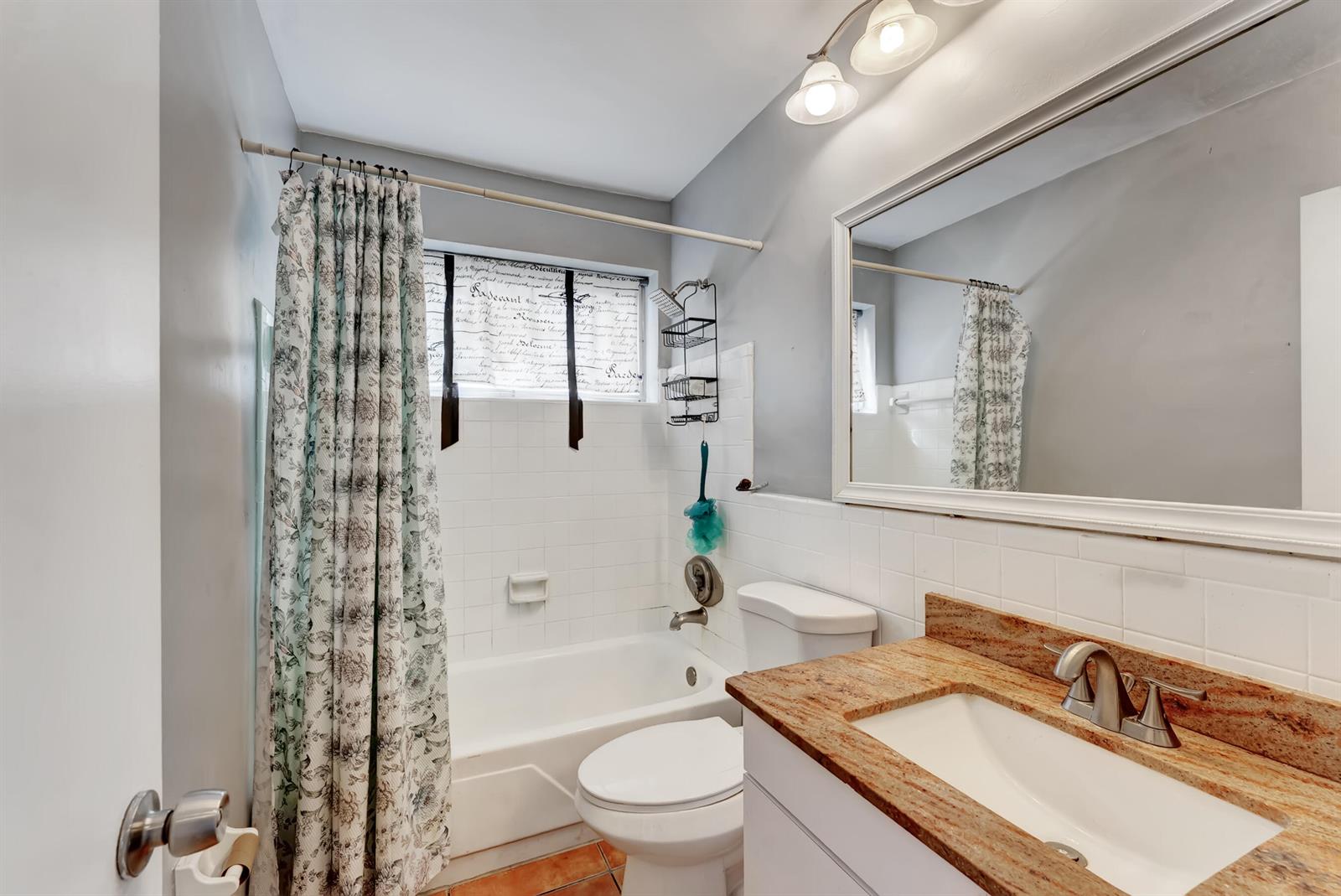 See details 4938 2 / 1 1007 sq. ft. $ 2026-10-12 0 Photo