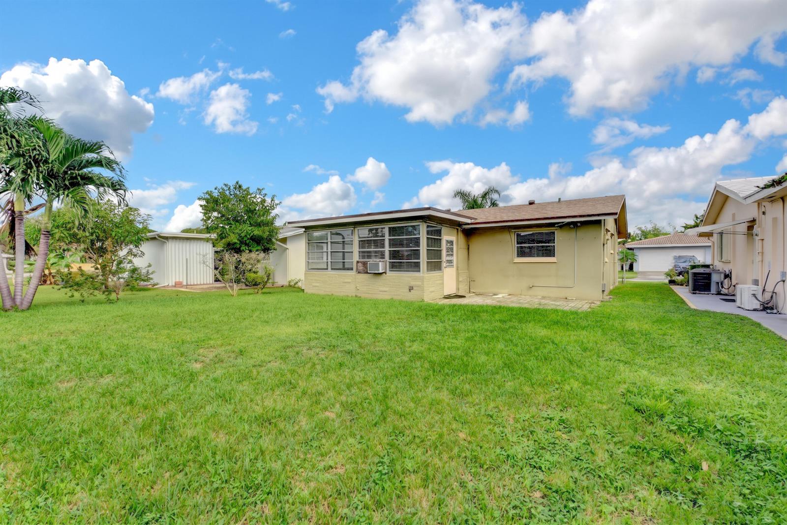 See details 4938 2 / 1 1007 sq. ft. $ 2026-10-12 0 Photo