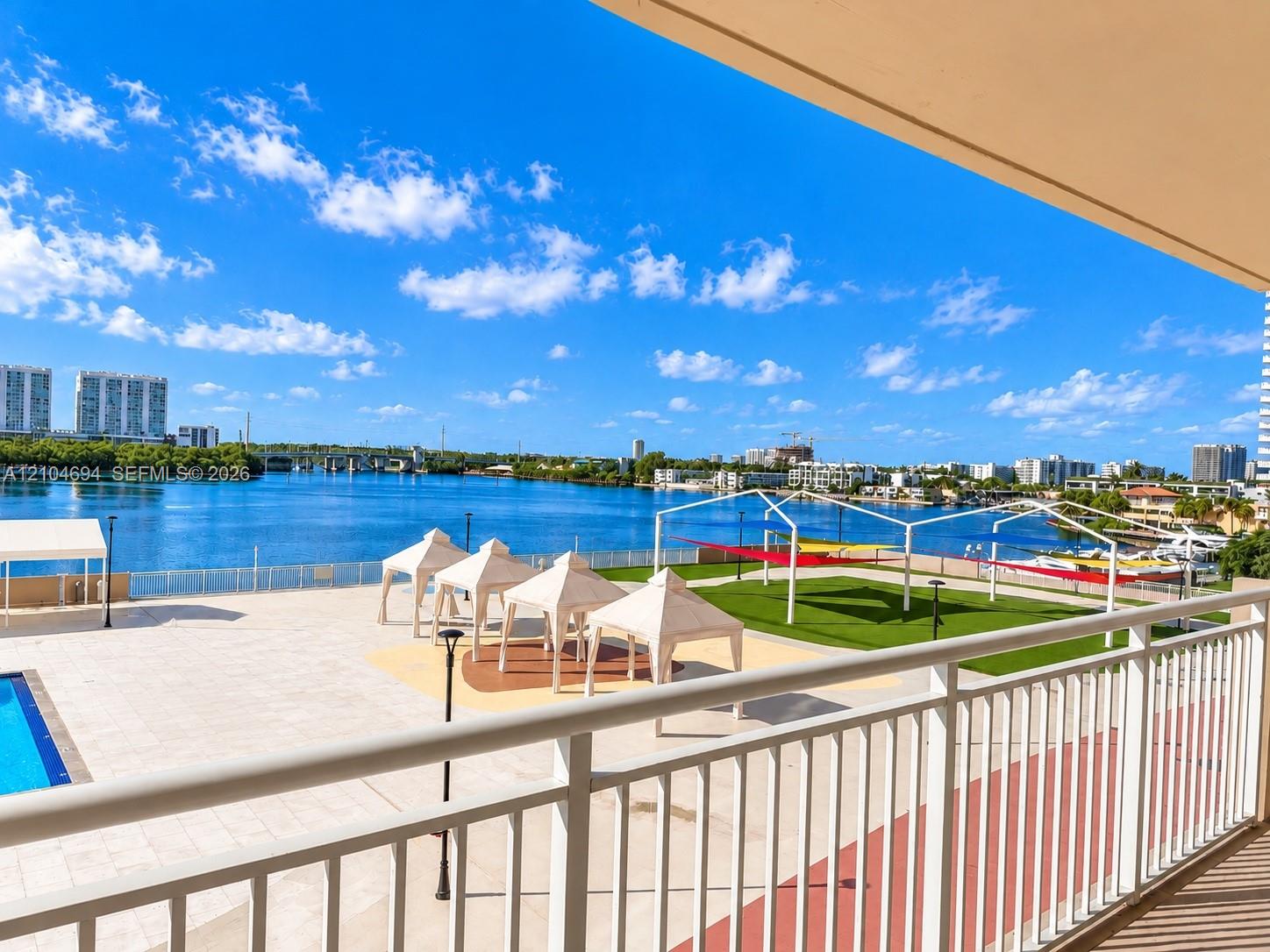 See details 420 2 / 2 1275 sq. ft. $ 2026-10-11 0 Photo