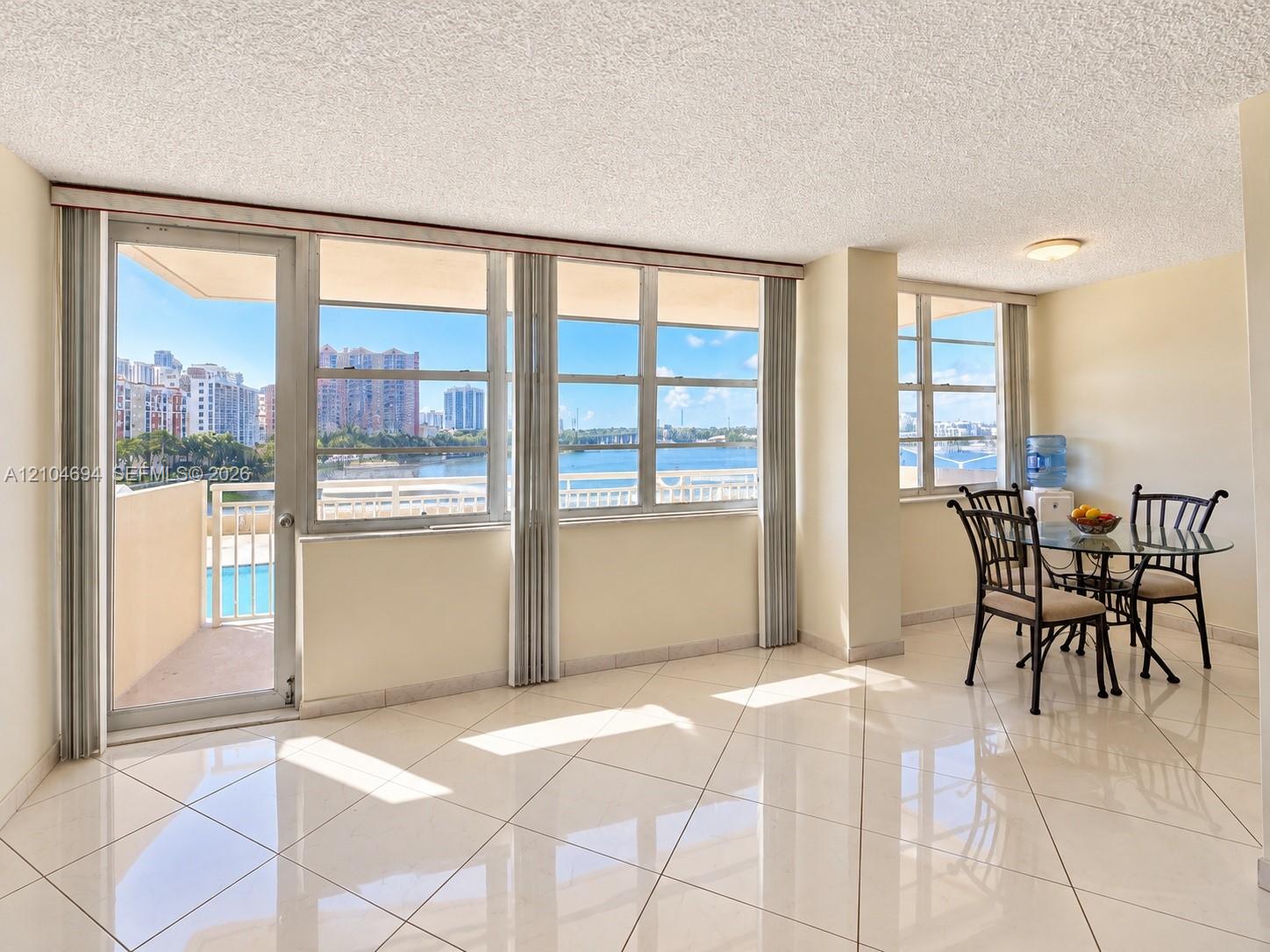 See details 420 2 / 2 1275 sq. ft. $ 2026-10-11 0 Photo