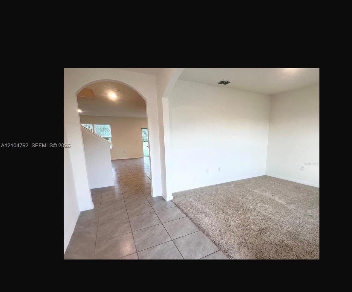 2556 5 / 3  sq. ft. $ 2026-10-15 0 Photo