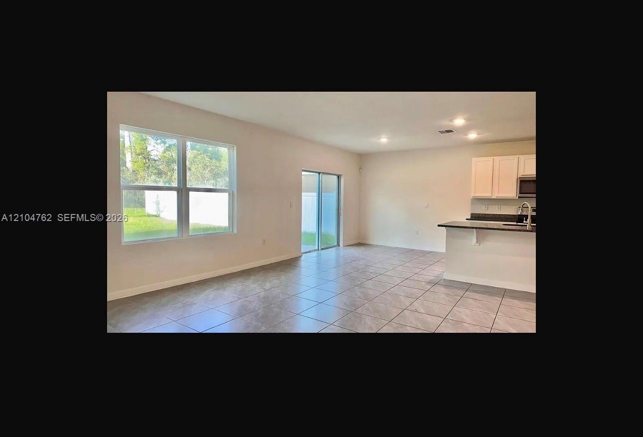 2556 5 / 3  sq. ft. $ 2026-10-15 0 Photo