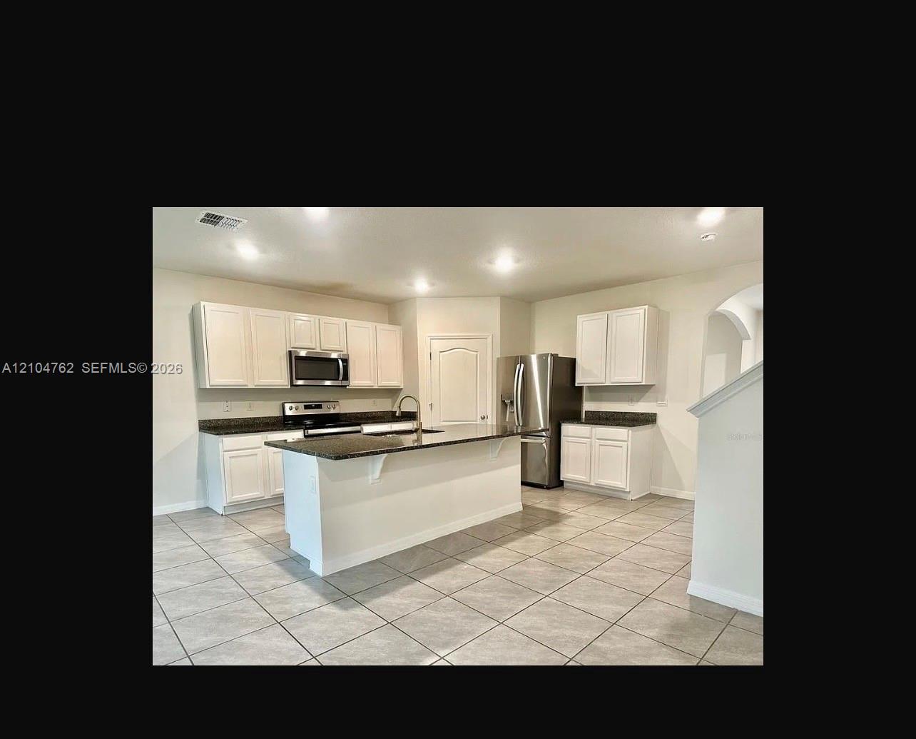 2556 5 / 3  sq. ft. $ 2026-10-15 0 Photo