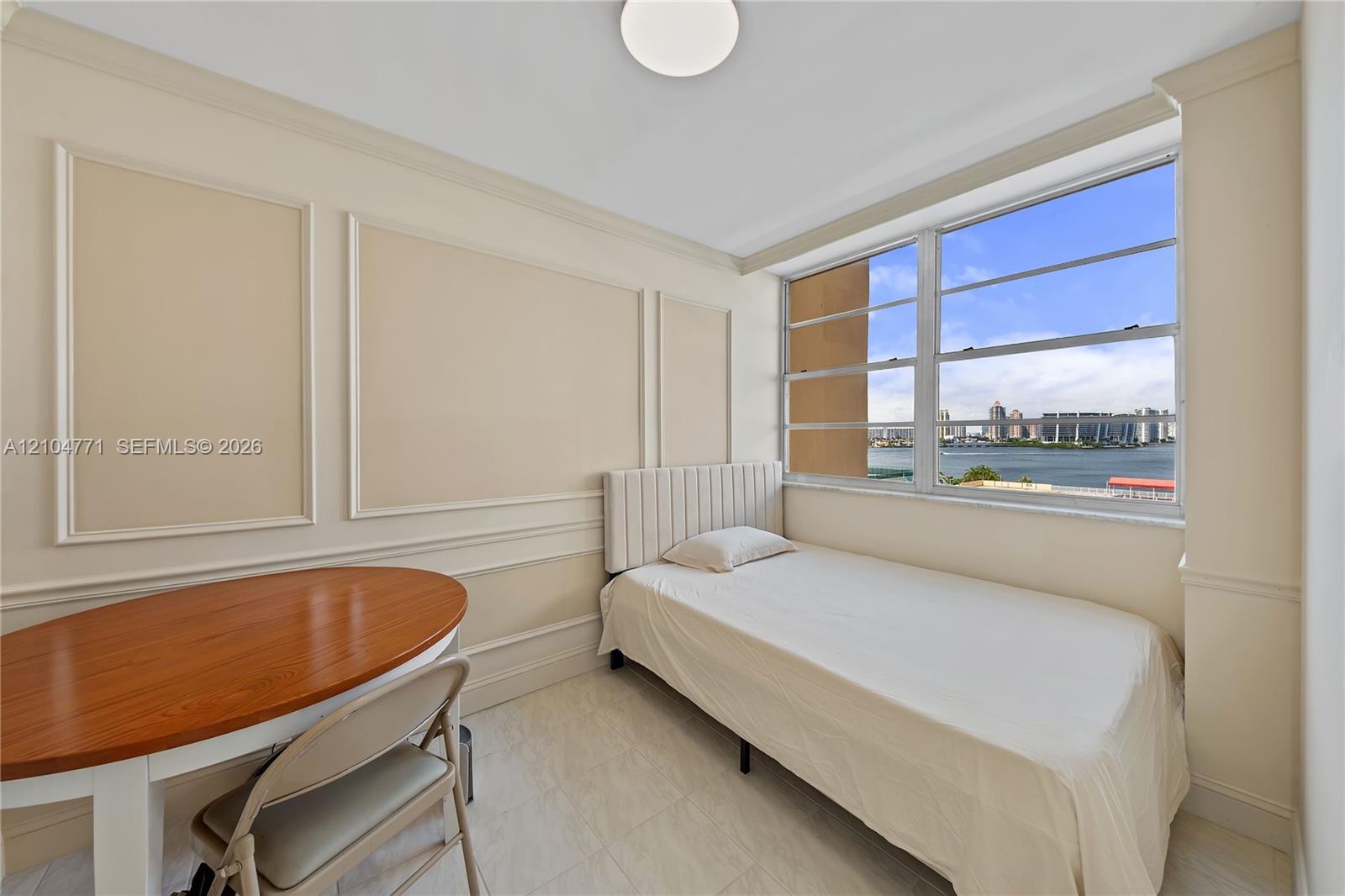 615 1 / 2 943 sq. ft. $ 2026-10-11 0 Photo