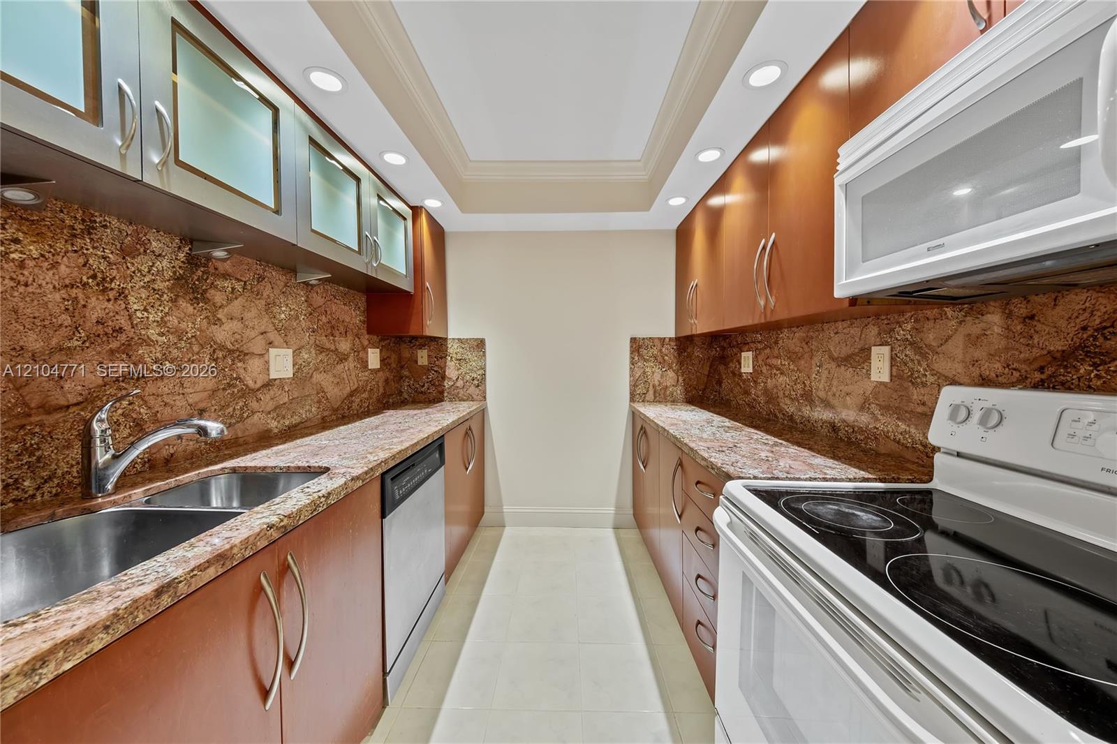 615 1 / 2 943 sq. ft. $ 2026-10-11 0 Photo