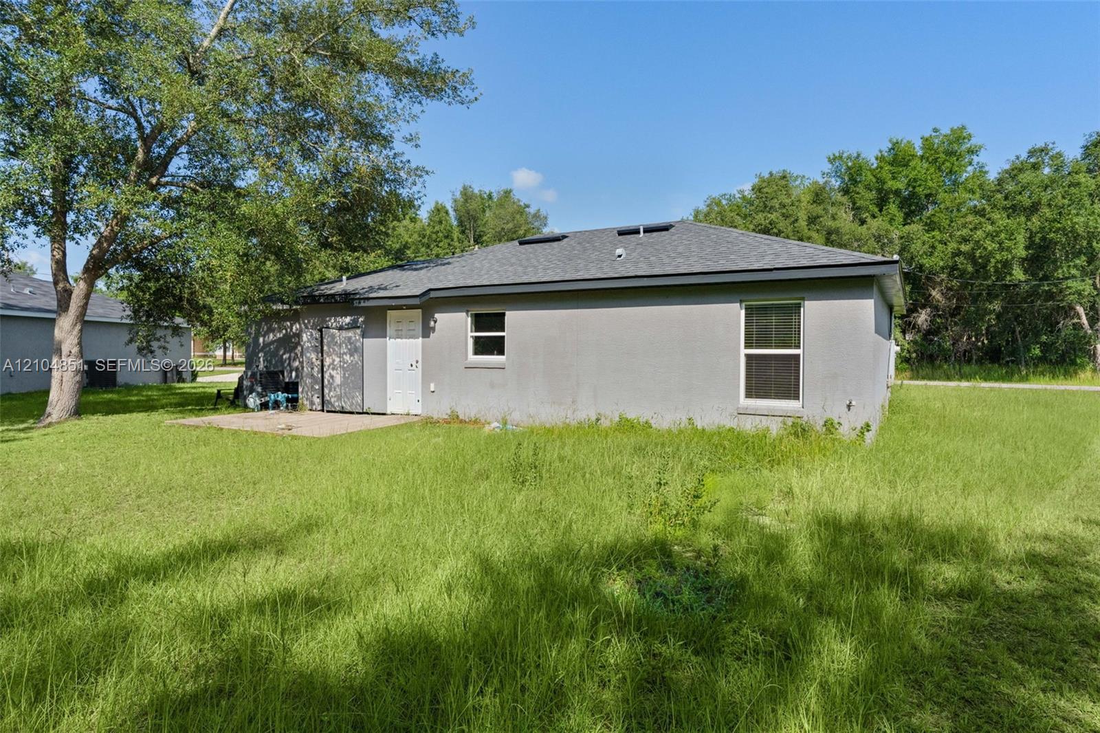 41 3 / 2  sq. ft. $ 2026-10-12 0 foto