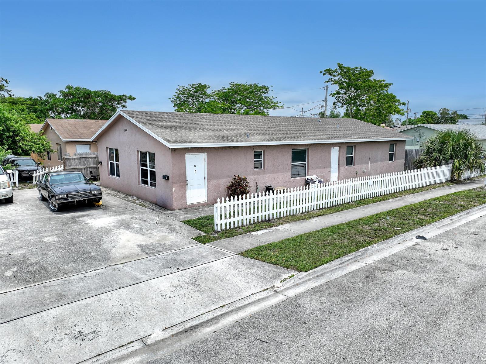 Ver detalles / 0 2257 sq. ft. $ 2026-10-13 0 foto