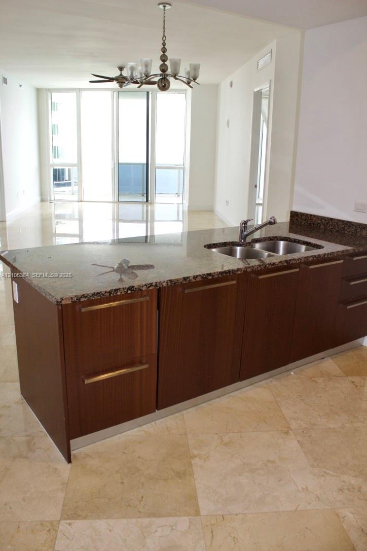 2803 3 / 3 1962 sq. ft. $ 2026-10-12 0 Photo