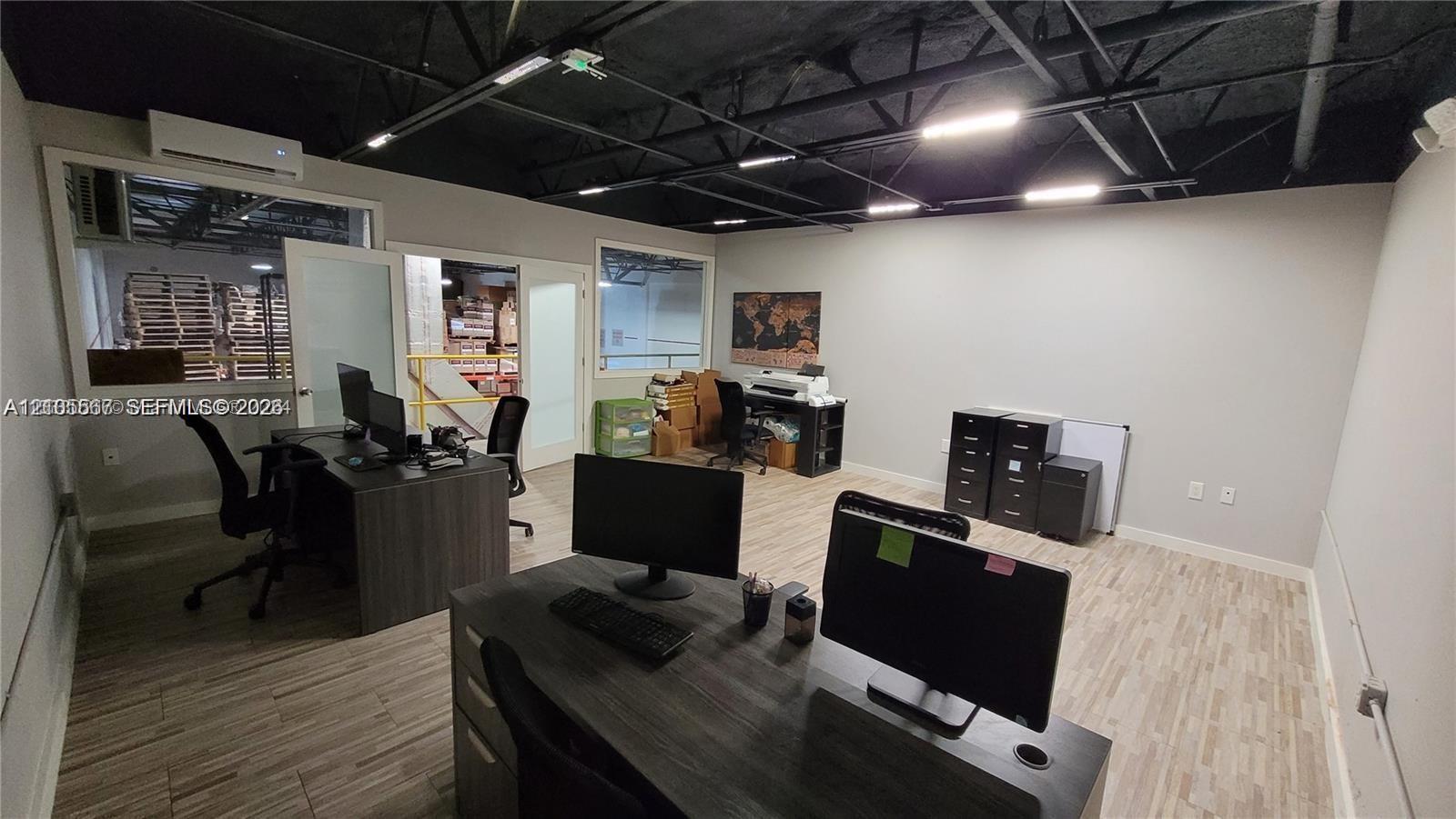 B-105  /   sq. ft. $ 2026-10-13 0 foto