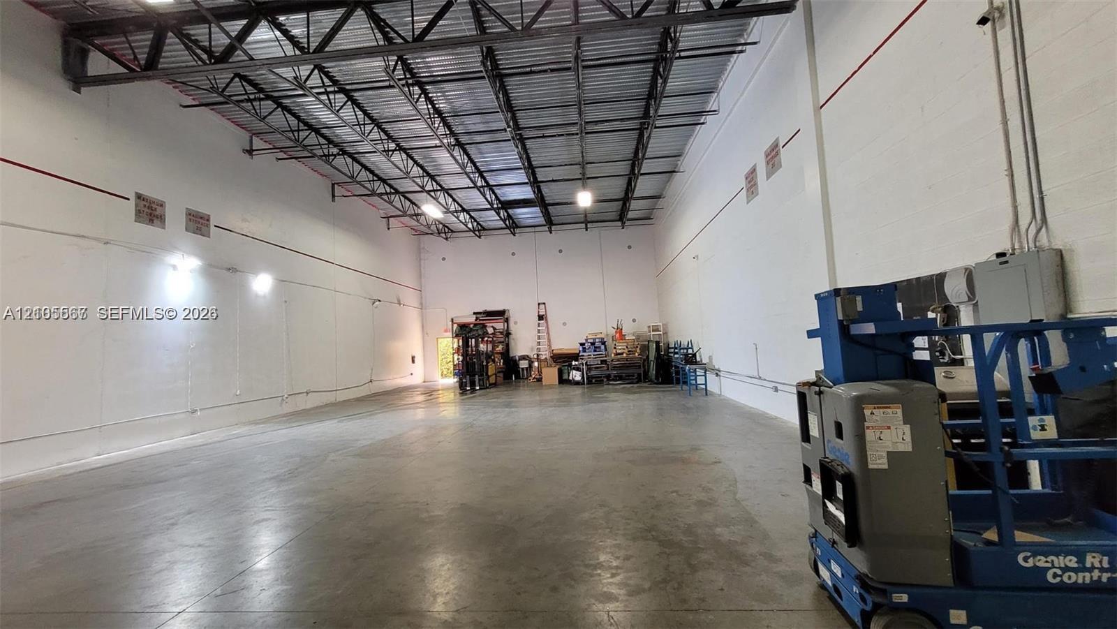 B-105  /   sq. ft. $ 2026-10-13 0 foto