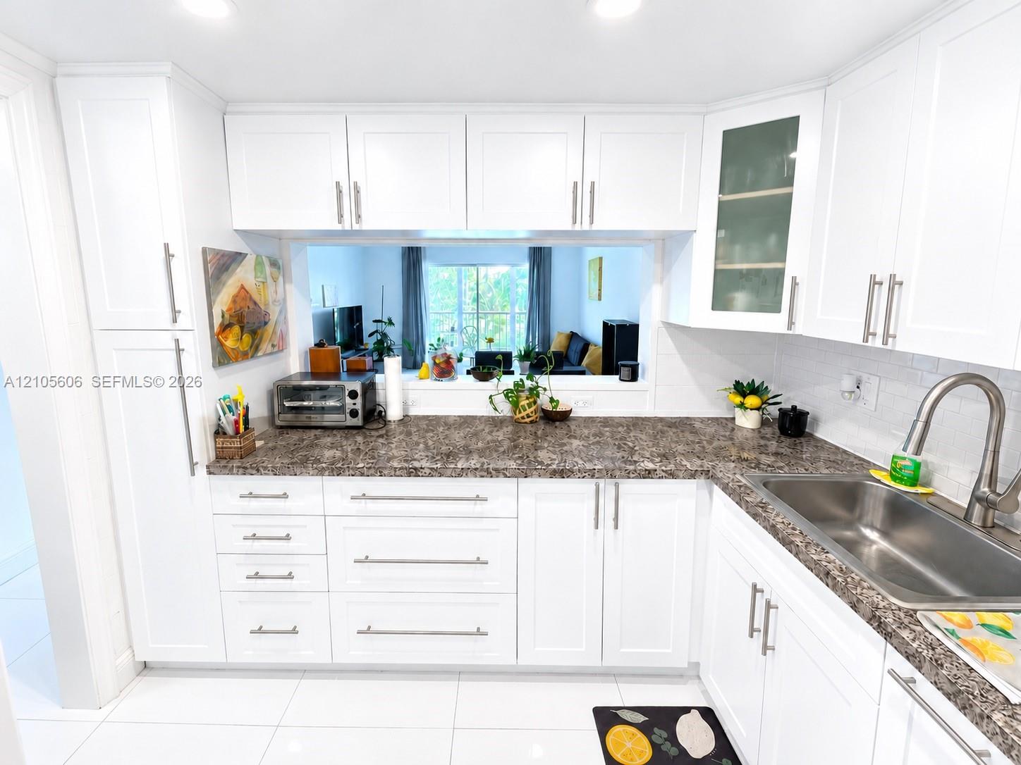 205 1 / 1 672 sq. ft. $ 2026-10-13 0 Photo