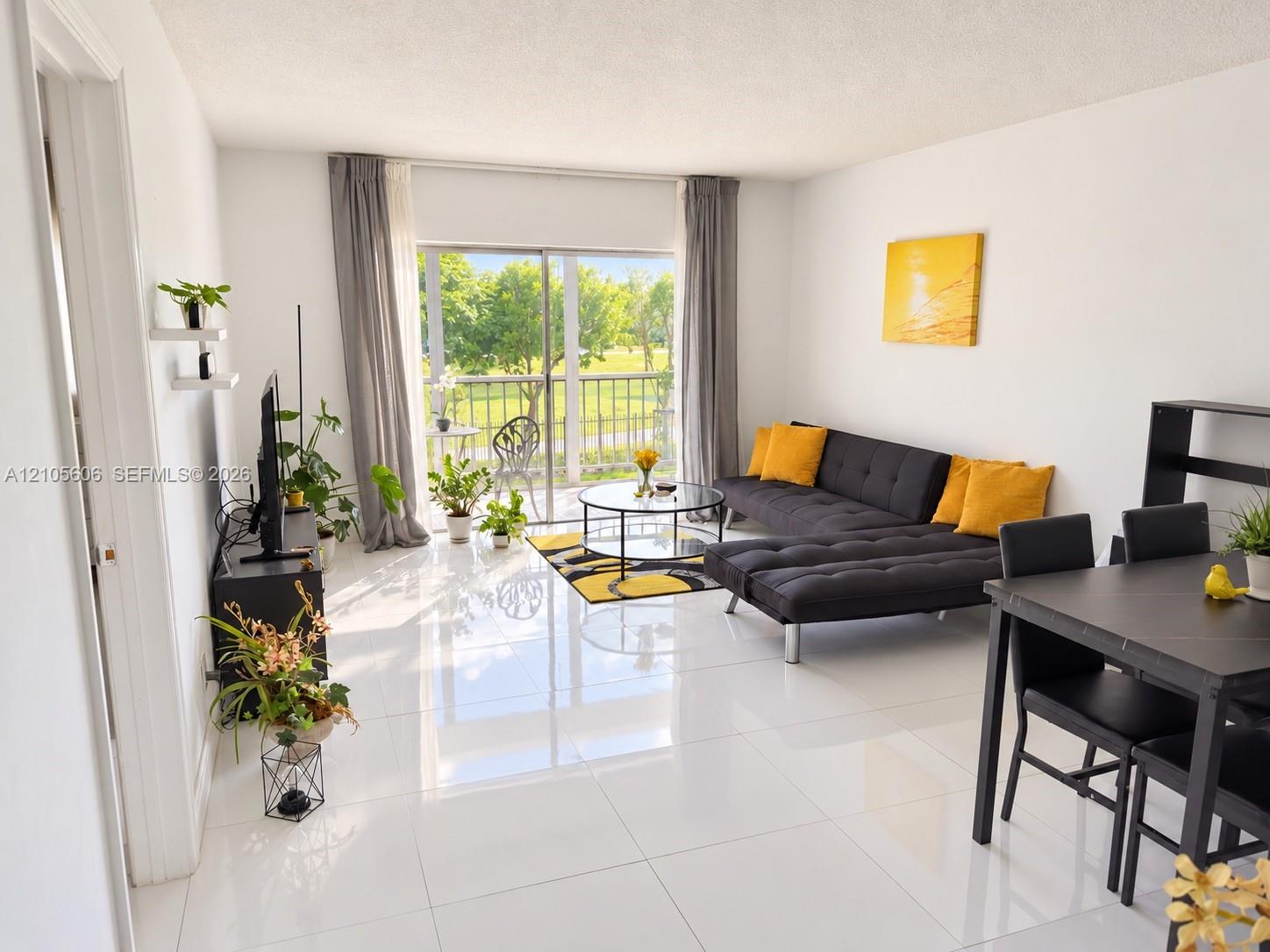 205 1 / 1 672 sq. ft. $ 2026-10-13 0 Photo