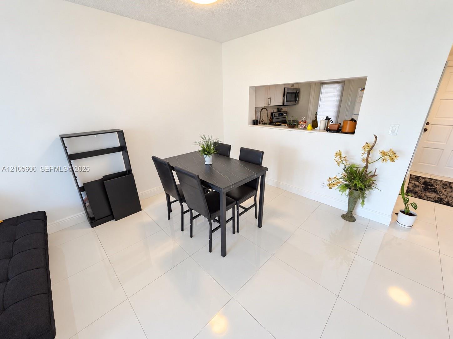 205 1 / 1 672 sq. ft. $ 2026-10-13 0 Photo