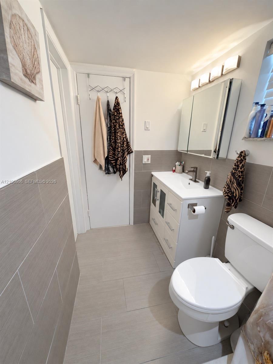 205 1 / 1 672 sq. ft. $ 2026-10-13 0 Photo