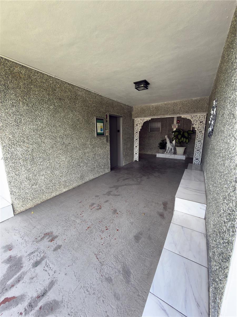 205 1 / 1 672 sq. ft. $ 2026-10-13 0 Photo