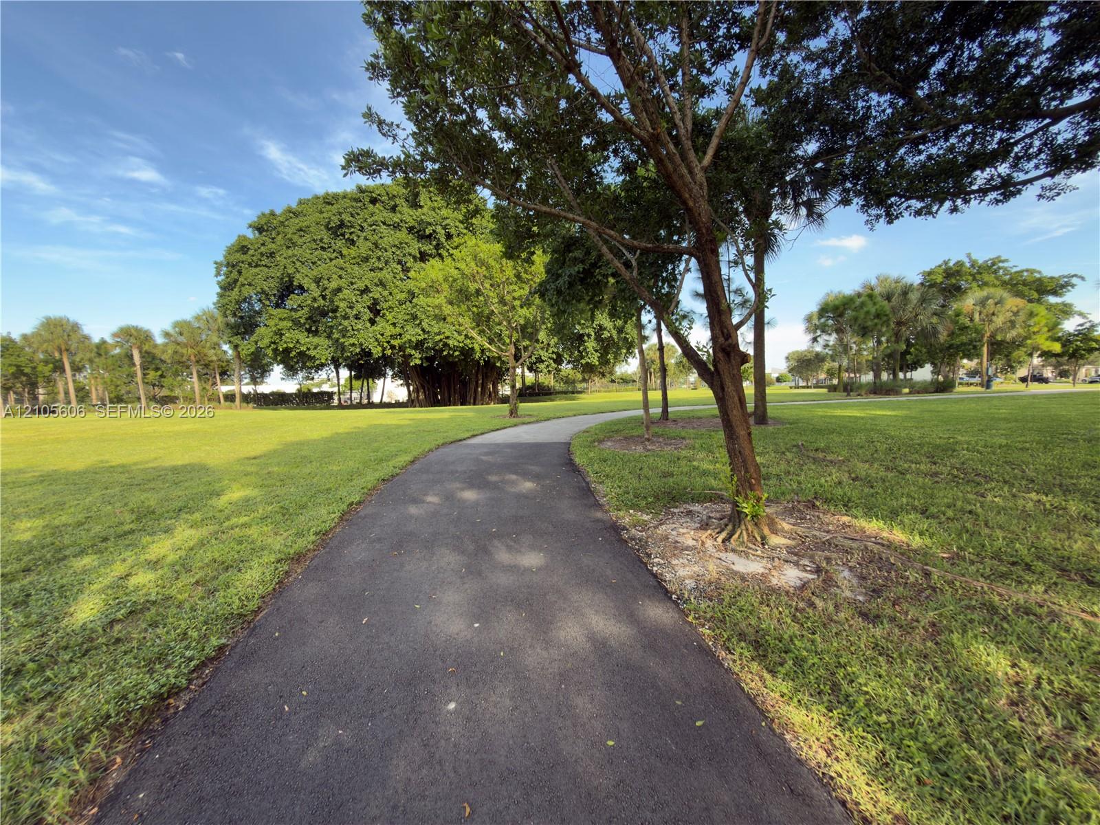 205 1 / 1 672 sq. ft. $ 2026-10-13 0 Photo