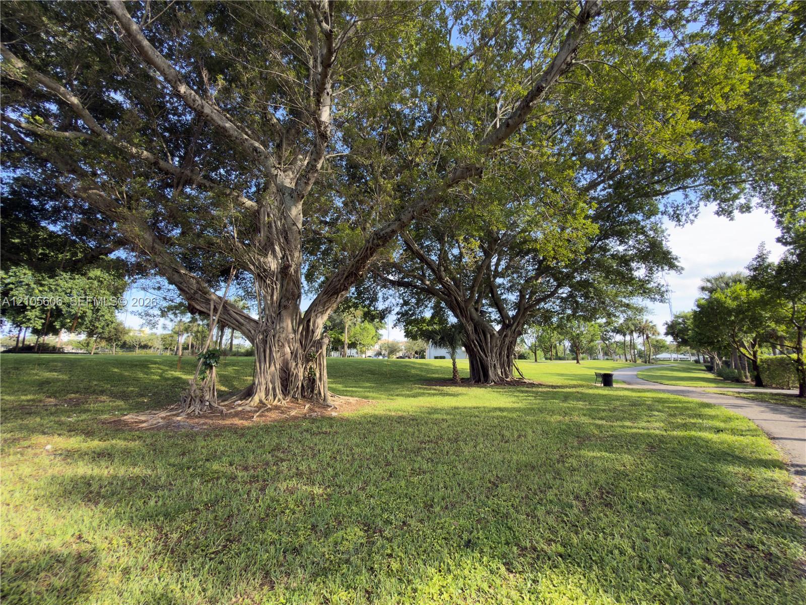 205 1 / 1 672 sq. ft. $ 2026-10-13 0 Photo