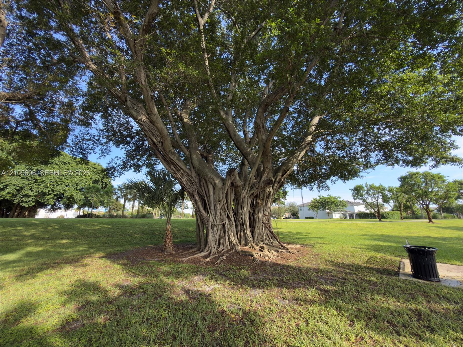 205 1 / 1 672 sq. ft. $ 2026-10-13 0 Photo