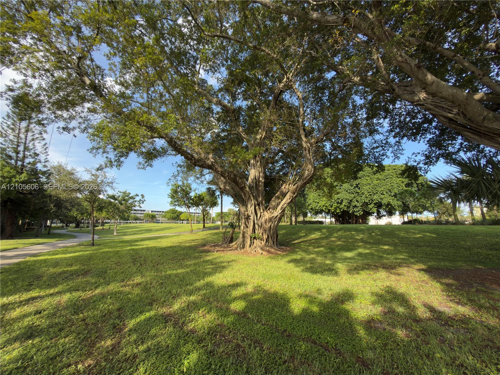 205 1 / 1 672 sq. ft. $ 2026-10-13 0 Photo