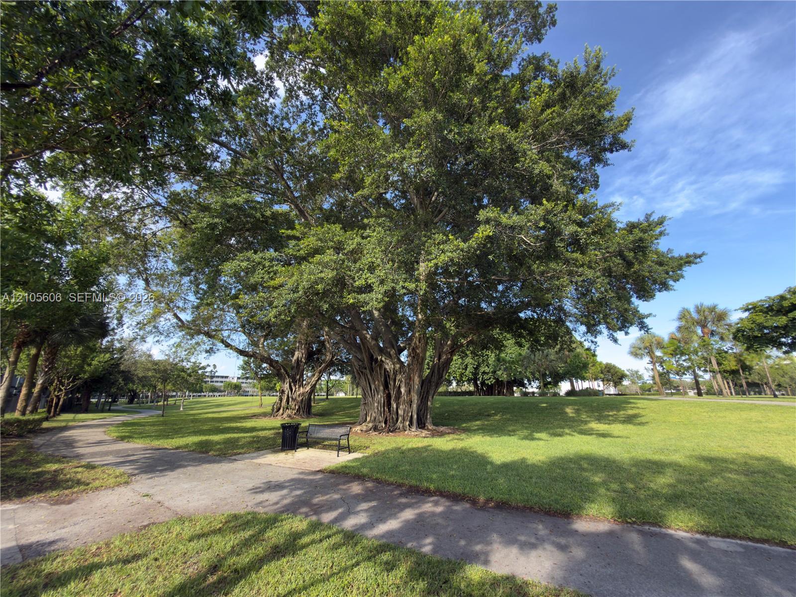 205 1 / 1 672 sq. ft. $ 2026-10-13 0 Photo