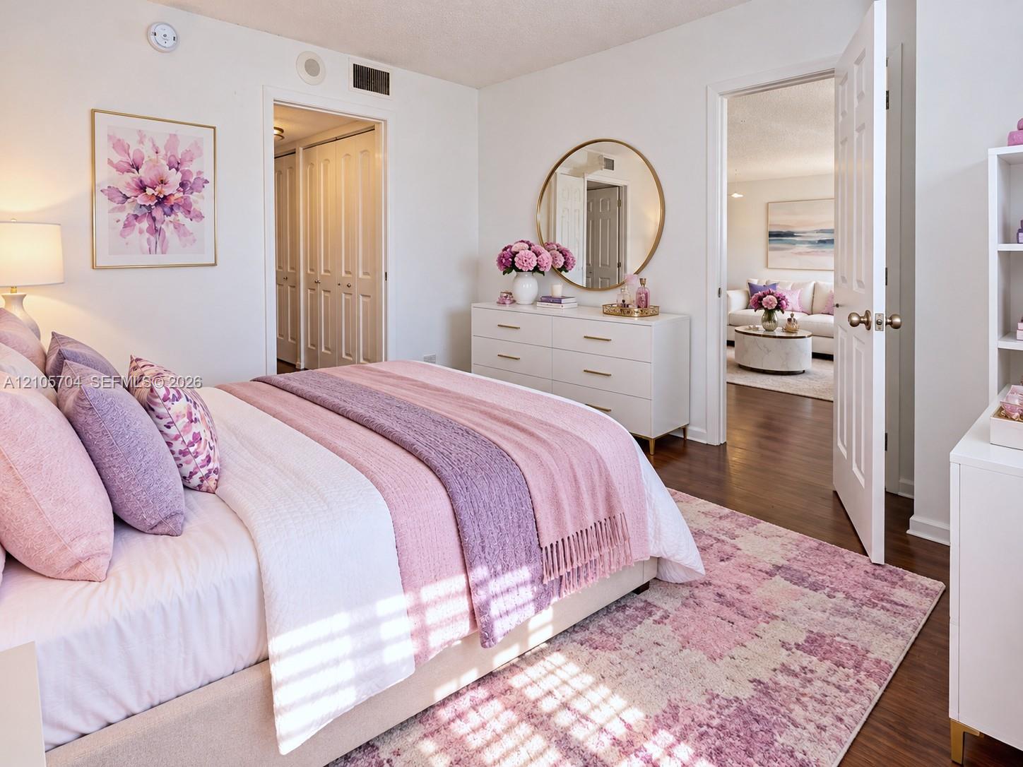 See details 212 2 / 2 1087 sq. ft. $ 2026-10-13 0 Photo