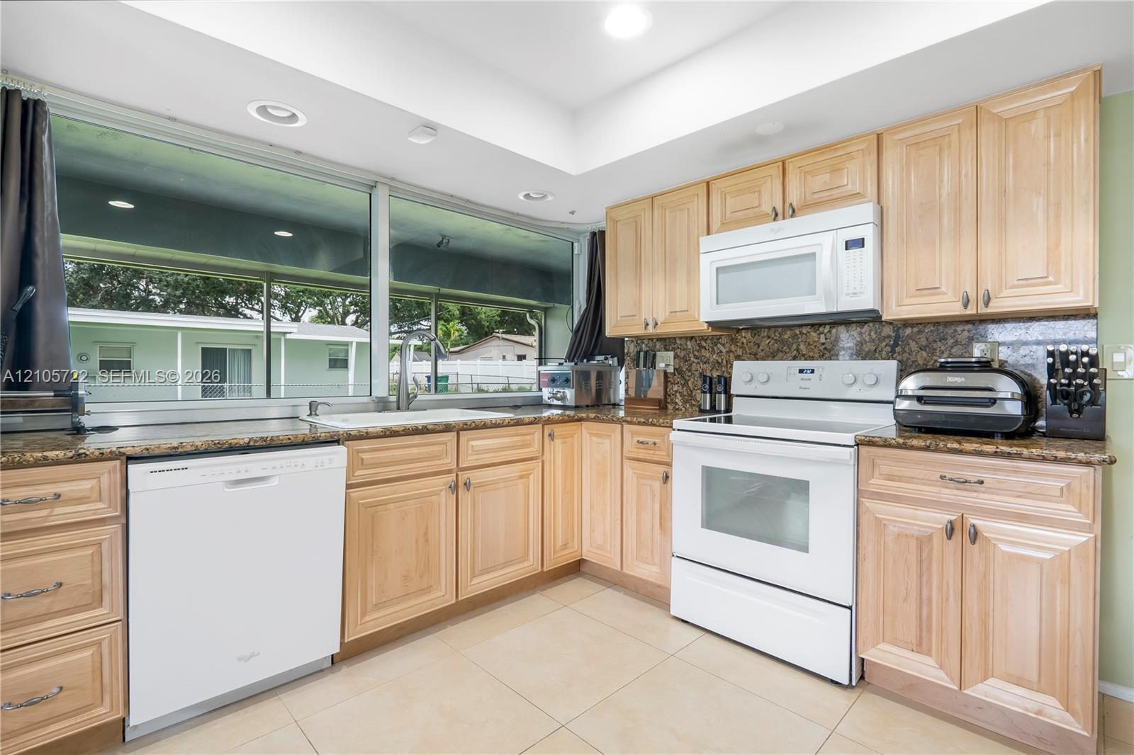 8953 3 / 2 1745 sq. ft. $ 2026-10-13 0 Photo