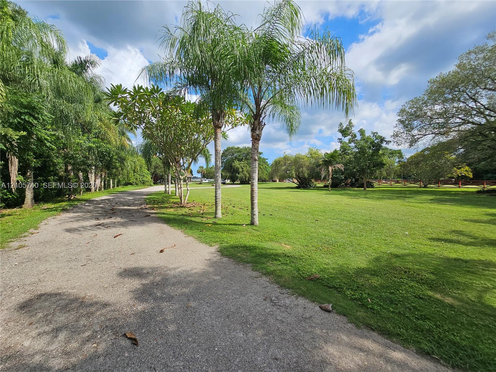 Ver detalles / sq. ft. $ 2026-10-13 0 foto