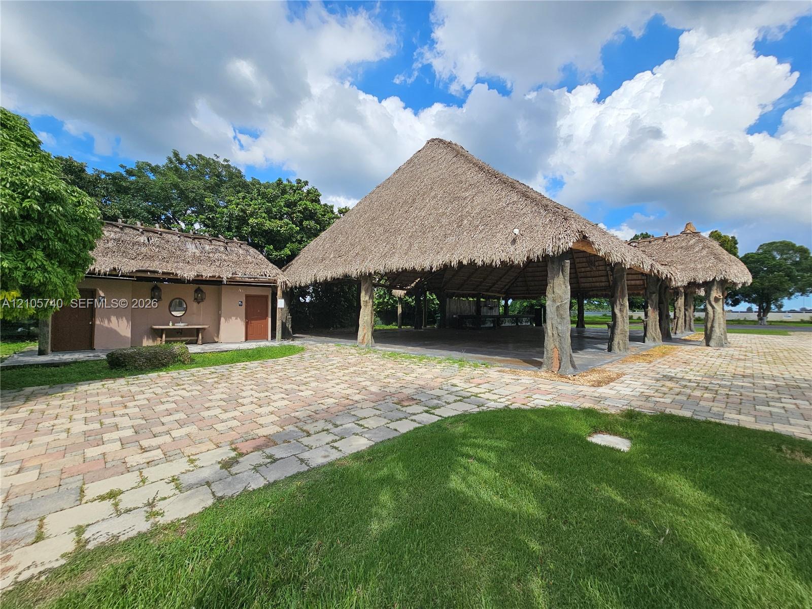 Ver detalles / sq. ft. $ 2026-10-13 0 foto