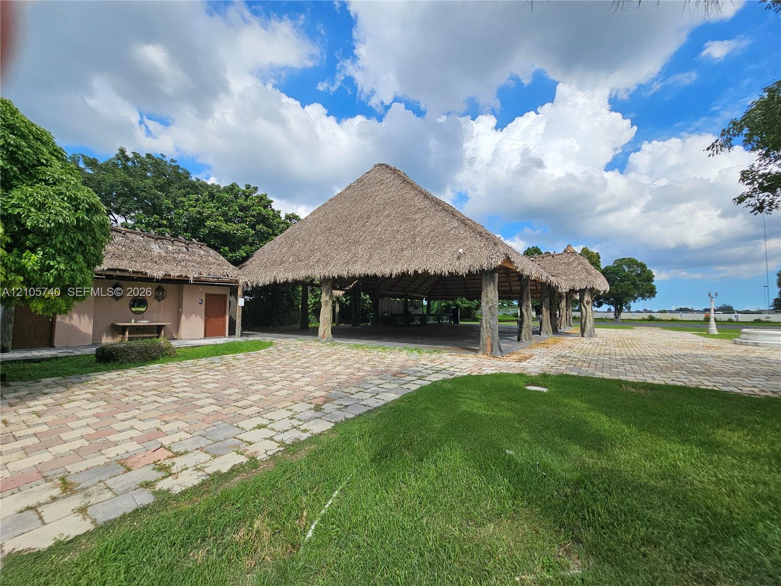 Ver detalles / sq. ft. $ 2026-10-13 0 foto