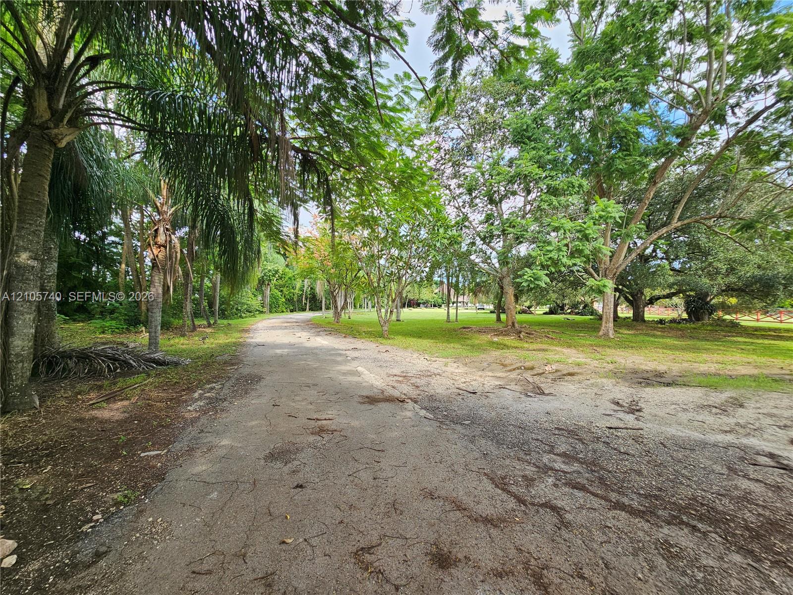 Ver detalles / sq. ft. $ 2026-10-13 0 foto