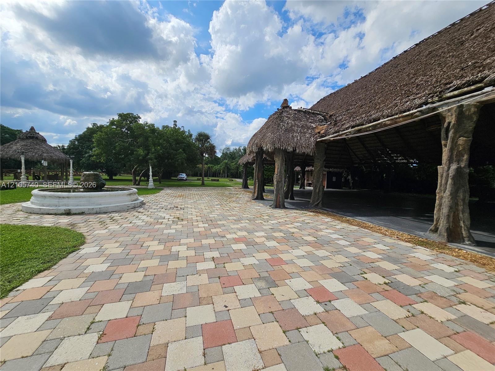 Ver detalles / sq. ft. $ 2026-10-13 0 foto