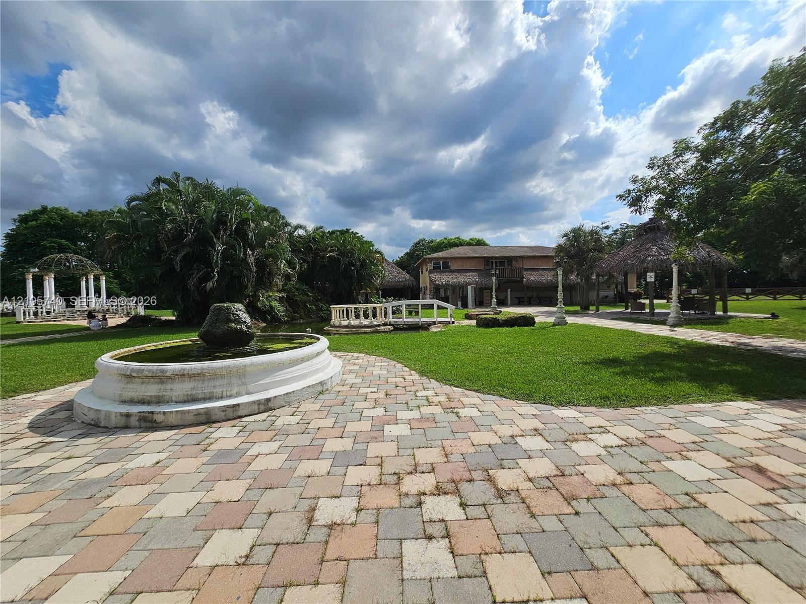 Ver detalles / sq. ft. $ 2026-10-13 0 foto