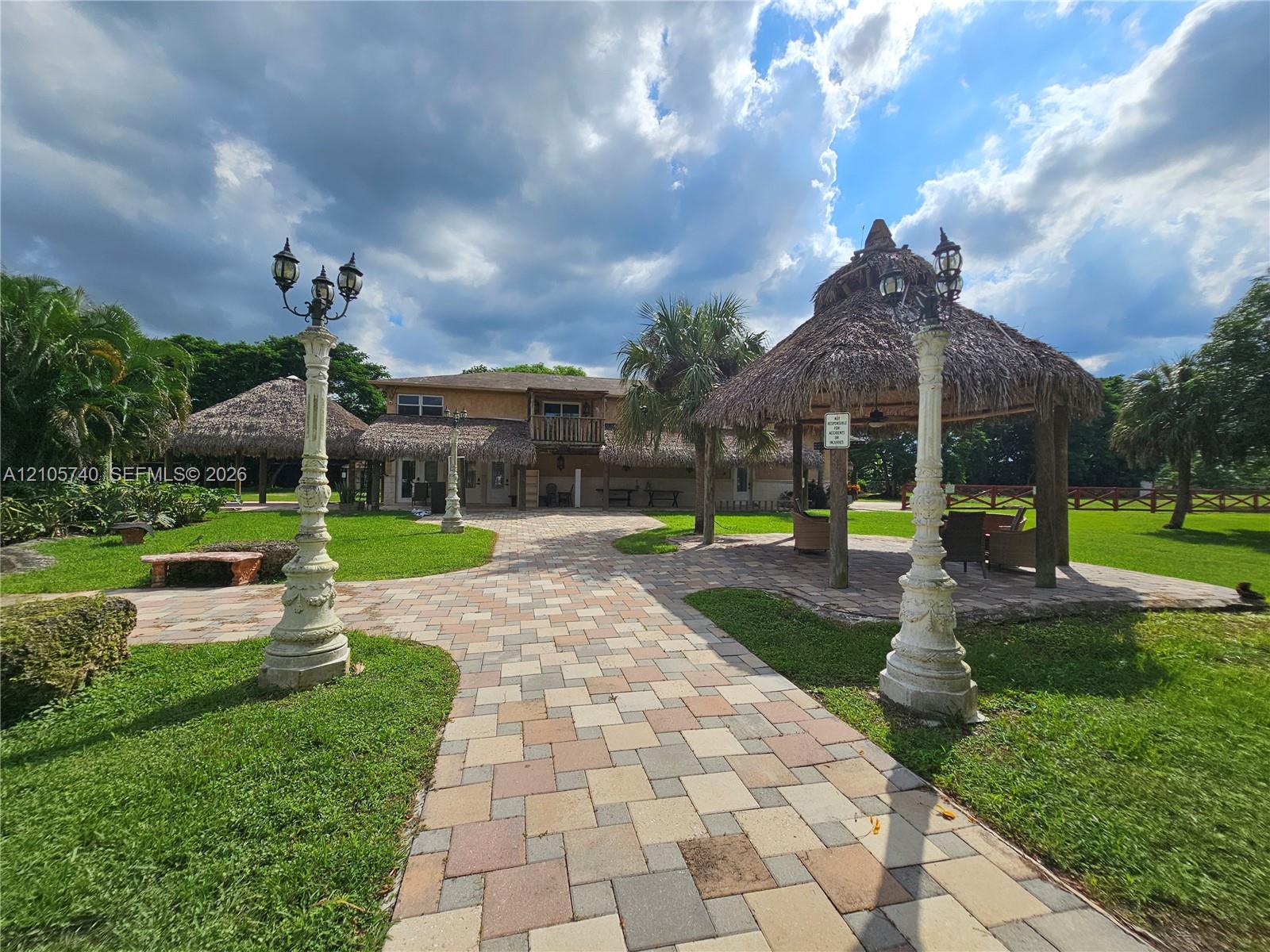 Ver detalles / sq. ft. $ 2026-10-13 0 foto