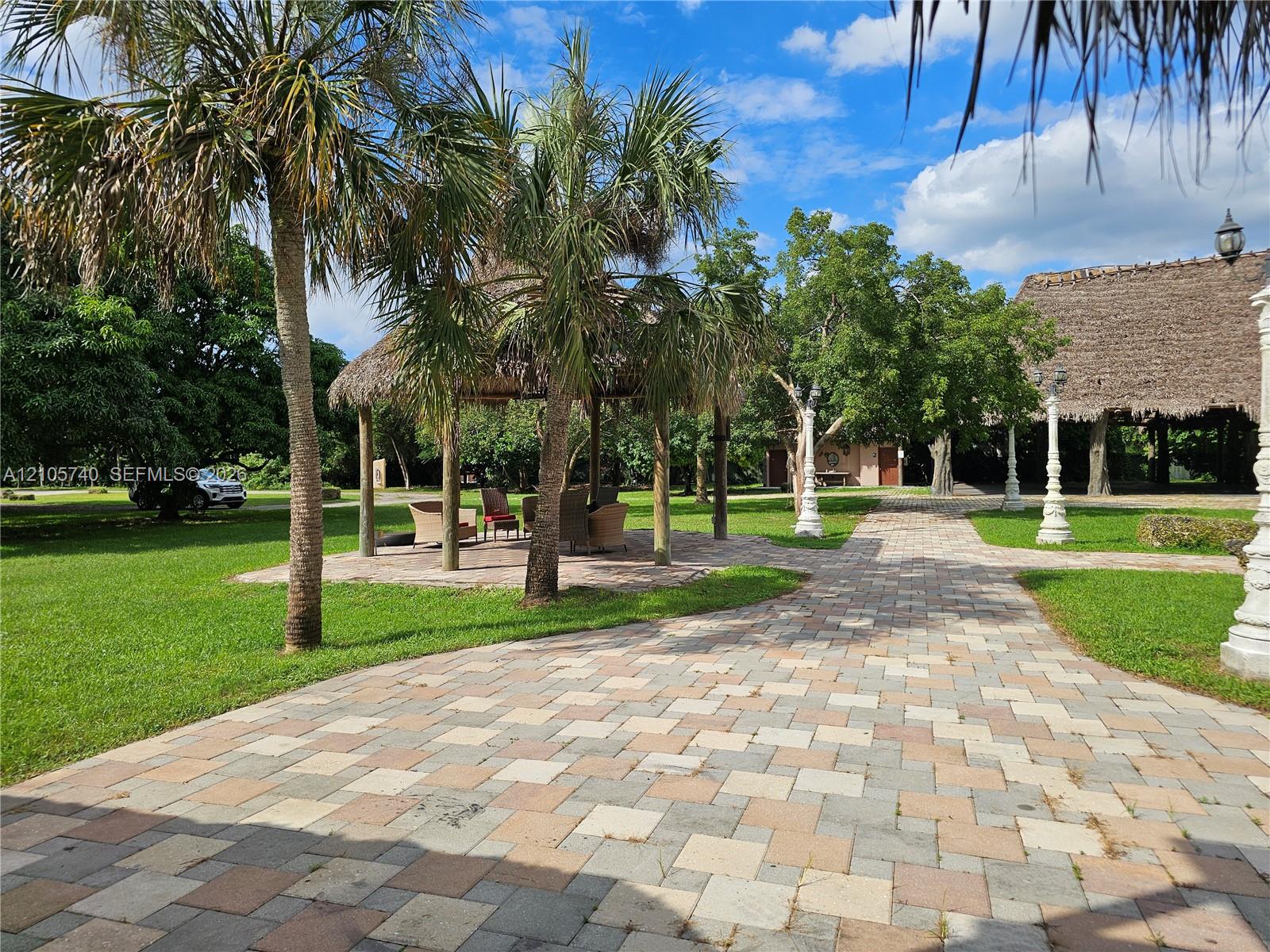 Ver detalles / sq. ft. $ 2026-10-13 0 foto