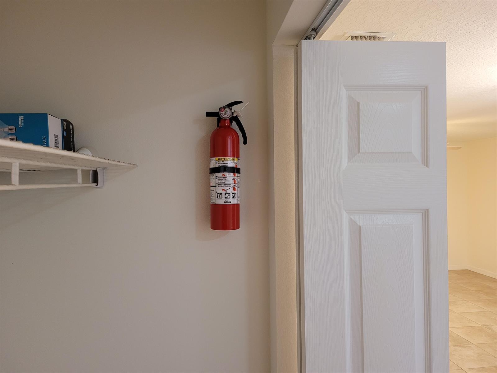 Ver detalles A+B / 0 2378 sq. ft. $ 2026-10-14 0 foto
