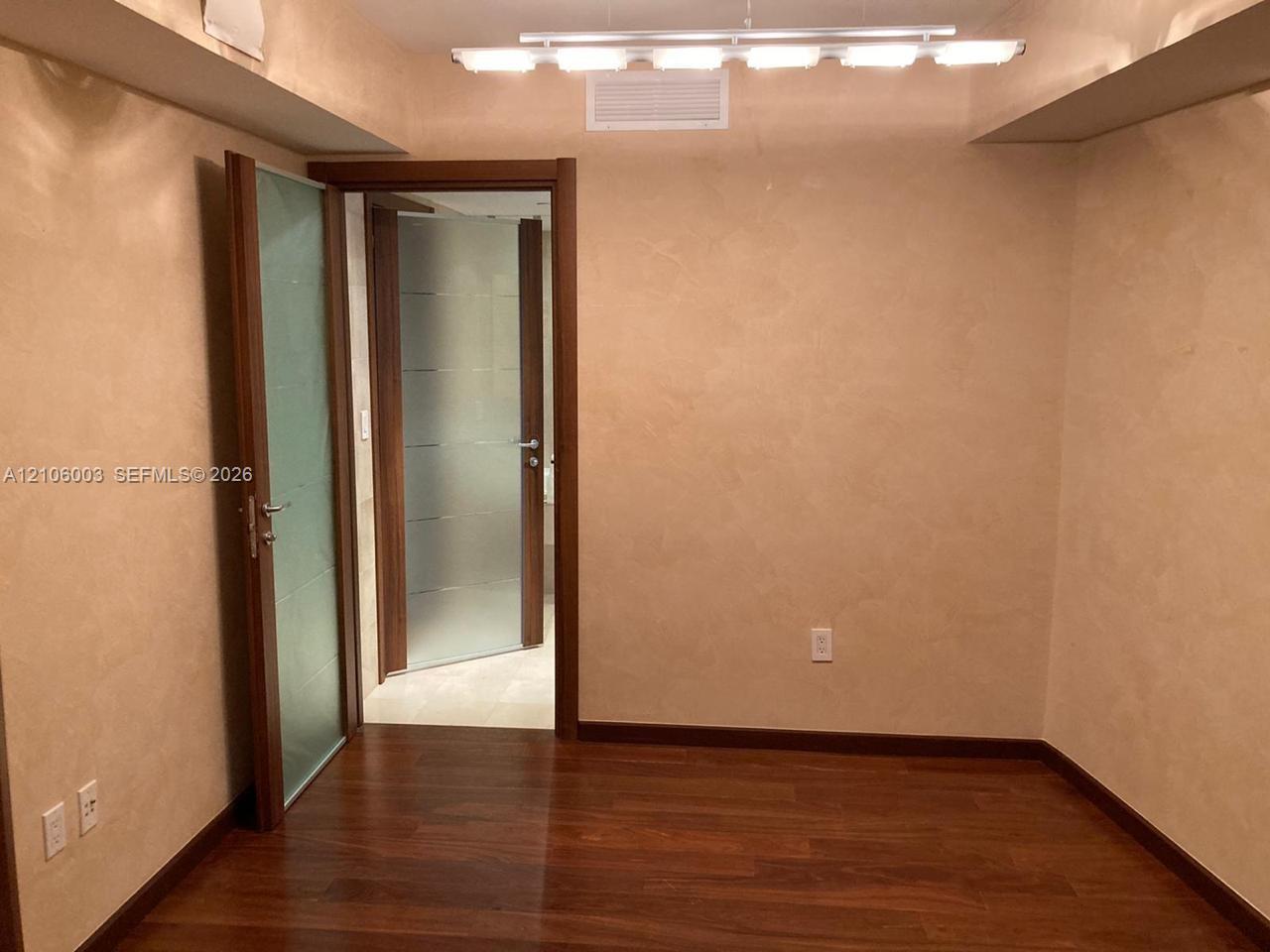 3309 2 / 1 1086 sq. ft. $ 2026-10-13 0 Photo