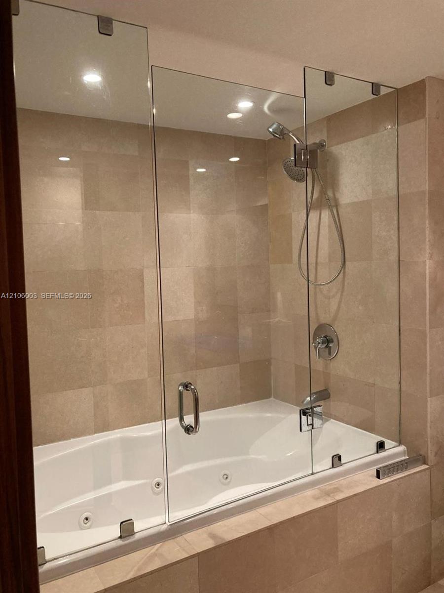 3309 2 / 1 1086 sq. ft. $ 2026-10-13 0 Photo