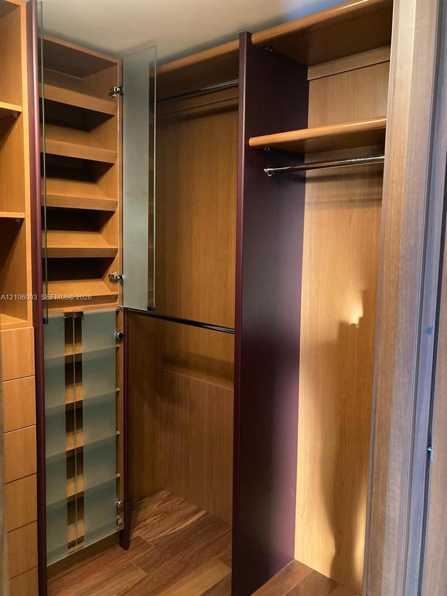 3309 2 / 1 1086 sq. ft. $ 2026-10-13 0 Photo