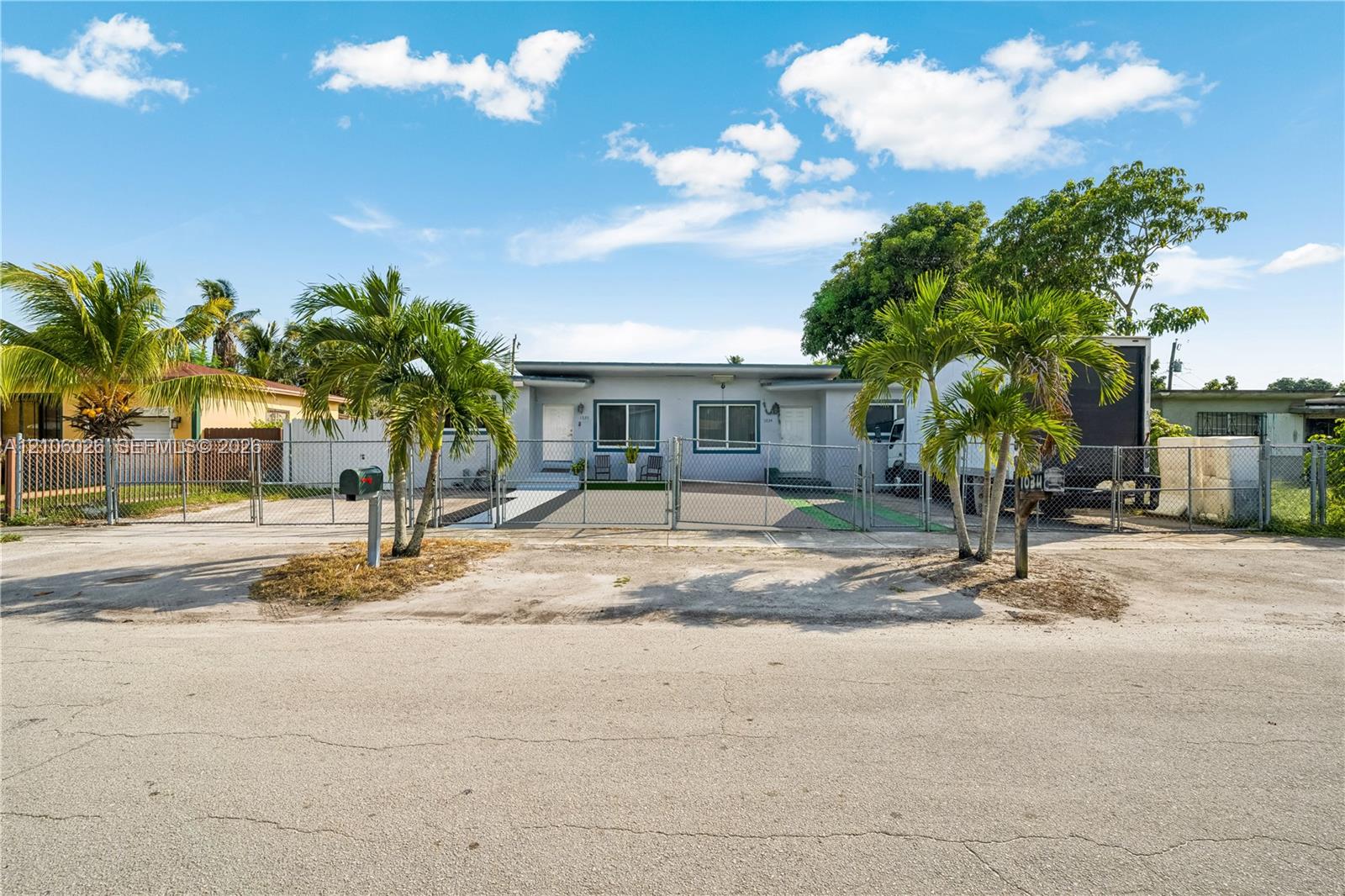   /  1728 sq. ft. $ 2026-10-13 0 foto