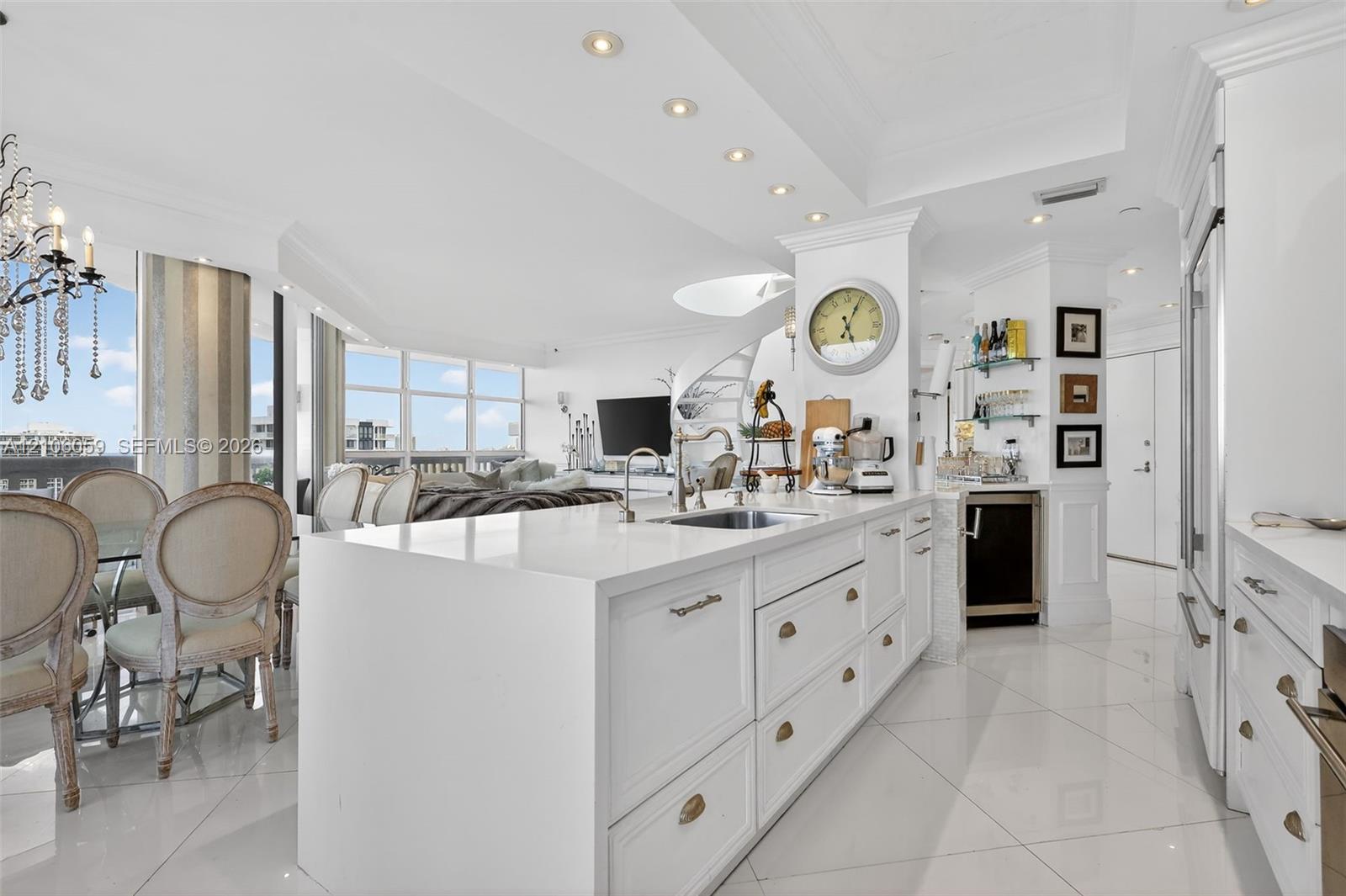 Ver detalles PH9 3 / 3 1880 sq. ft. $ 2026-10-13 0 foto