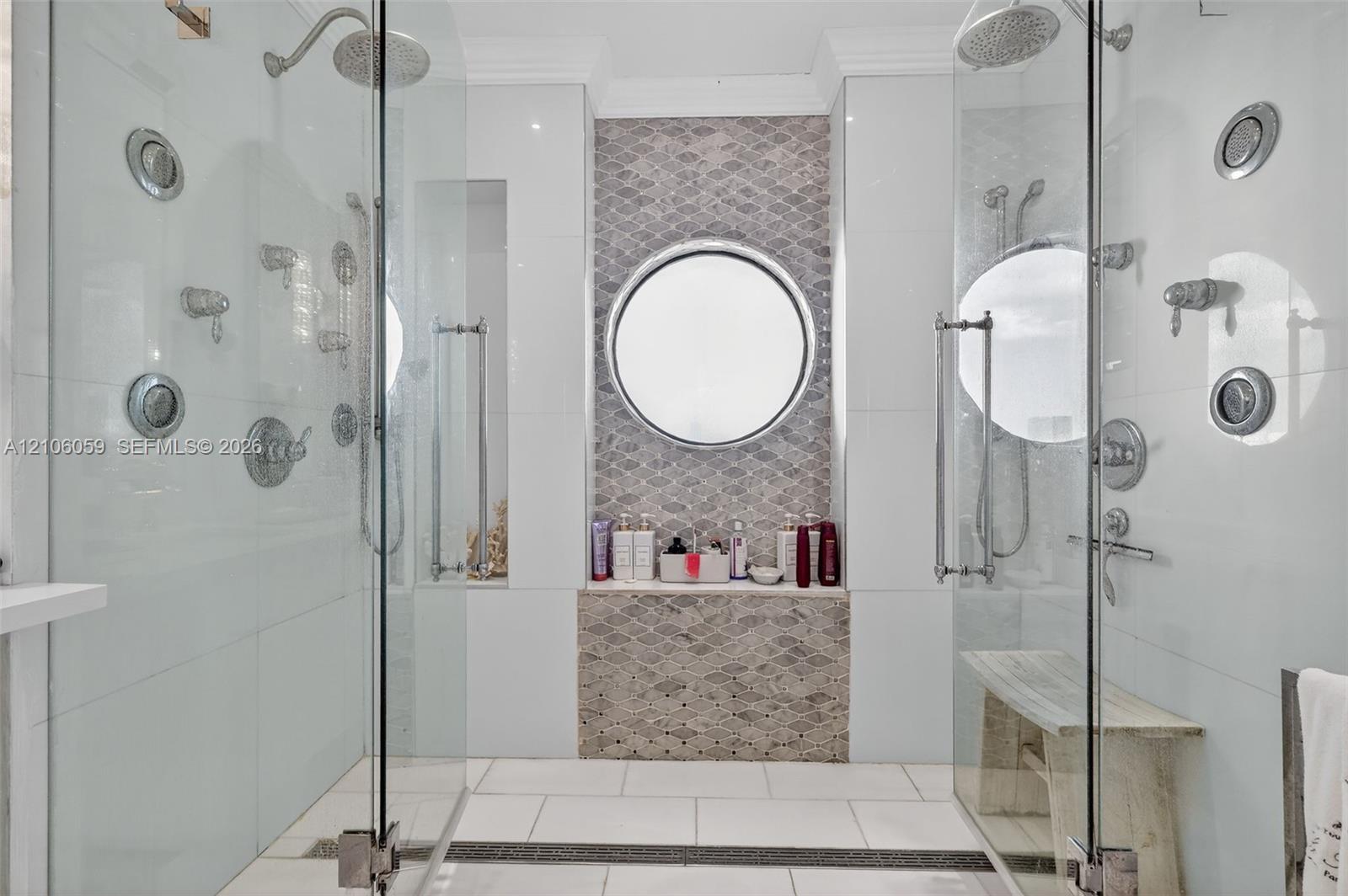 Ver detalles PH9 3 / 3 1880 sq. ft. $ 2026-10-13 0 foto